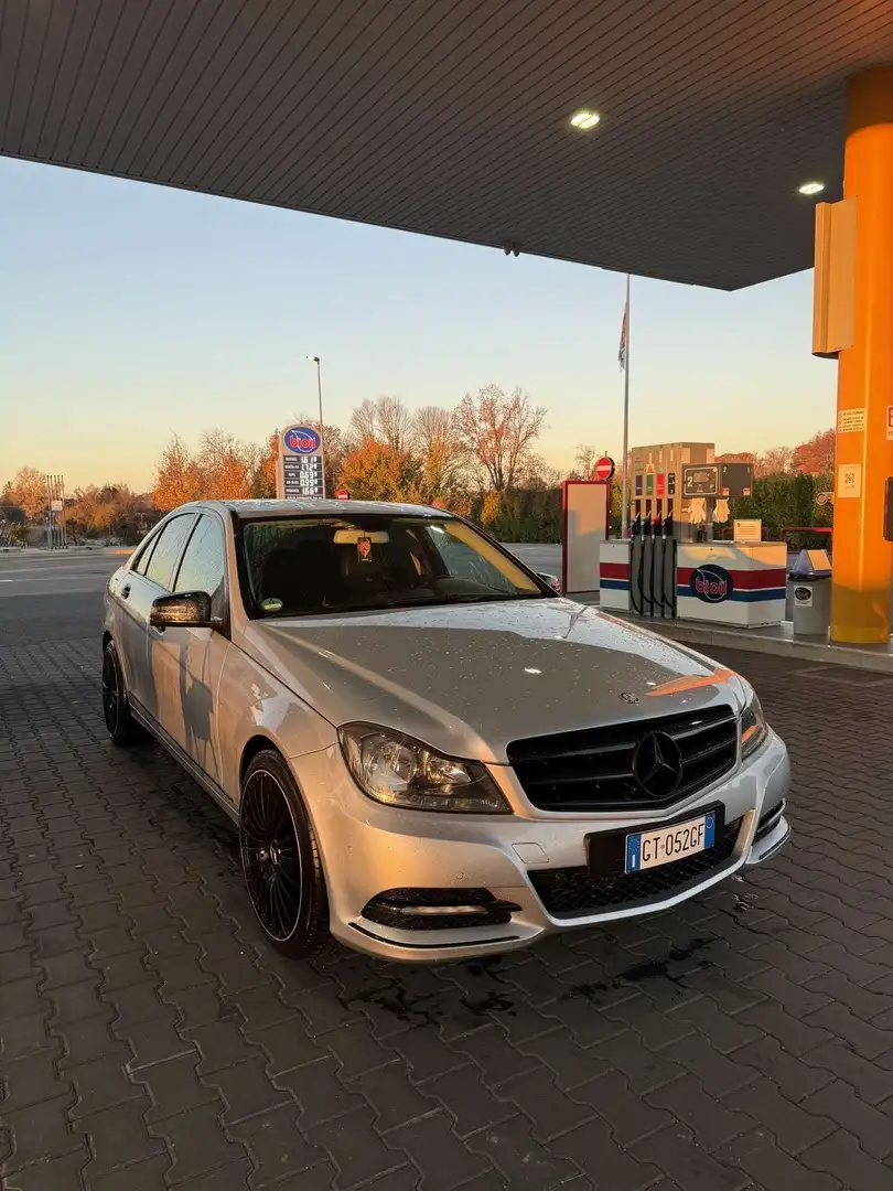Mercedes-Benz C 200 (BlueEFFICIENCY) 7G-TRONIC Avantgarde - 1
