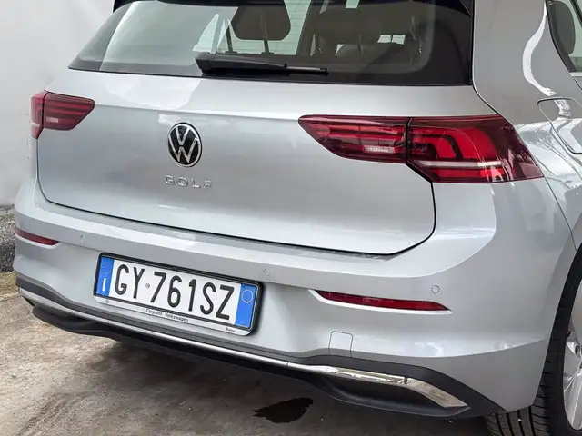 Volkswagen Golf view 18
