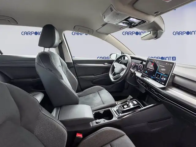 Volkswagen Golf view 7