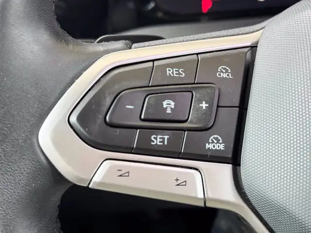 Volkswagen Golf view 22
