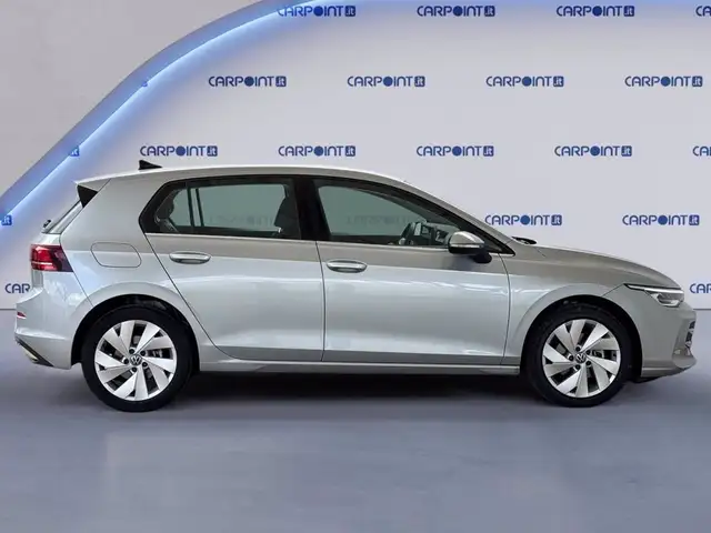 Volkswagen Golf view 6