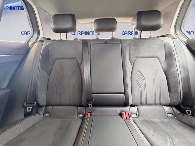 Volkswagen Golf view 10