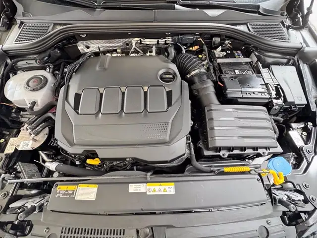 Volkswagen Golf view 13