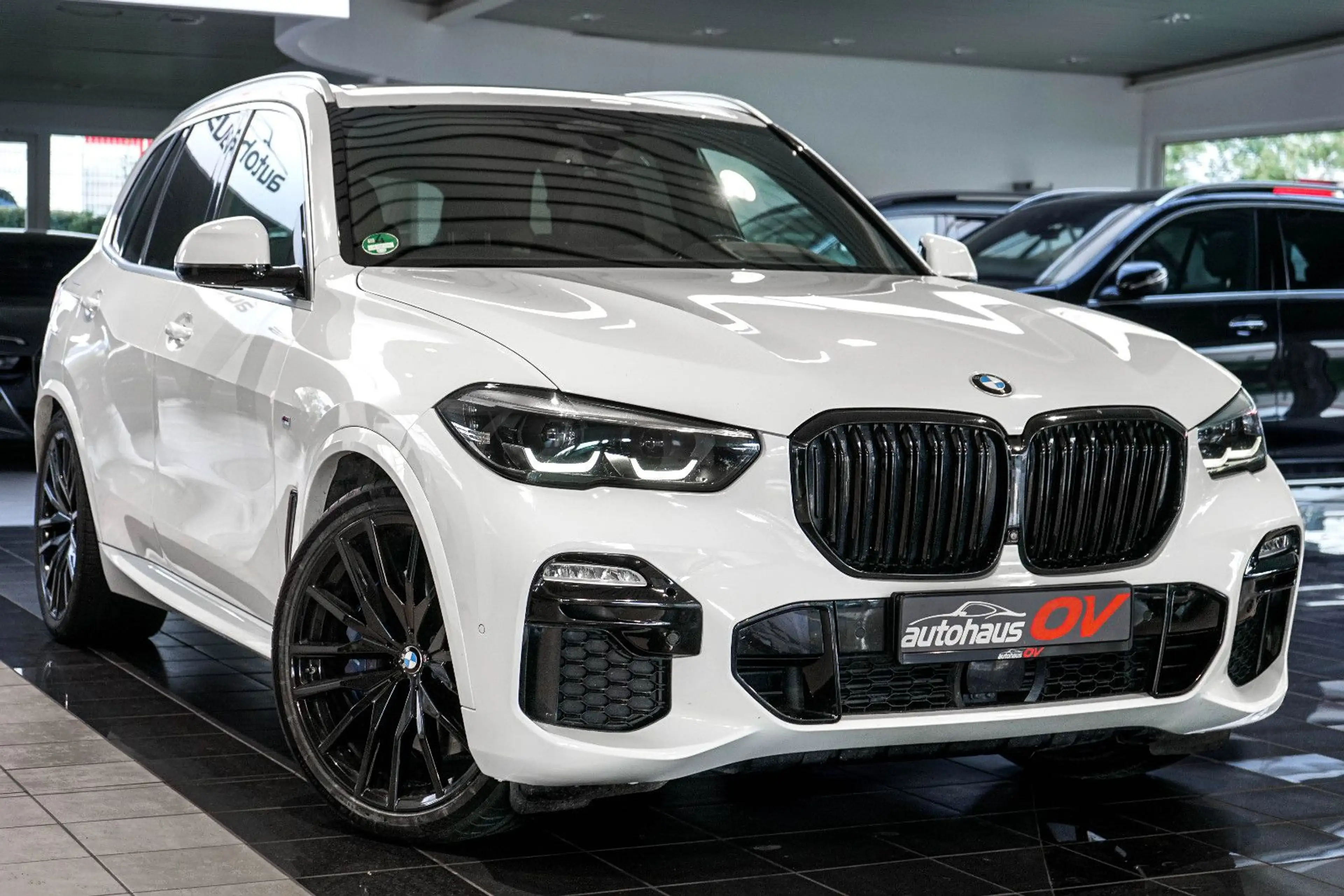 BMW X5 30xd M Sport*DvD*Head*360*Distro*7xSitze*22Zo — photo 2