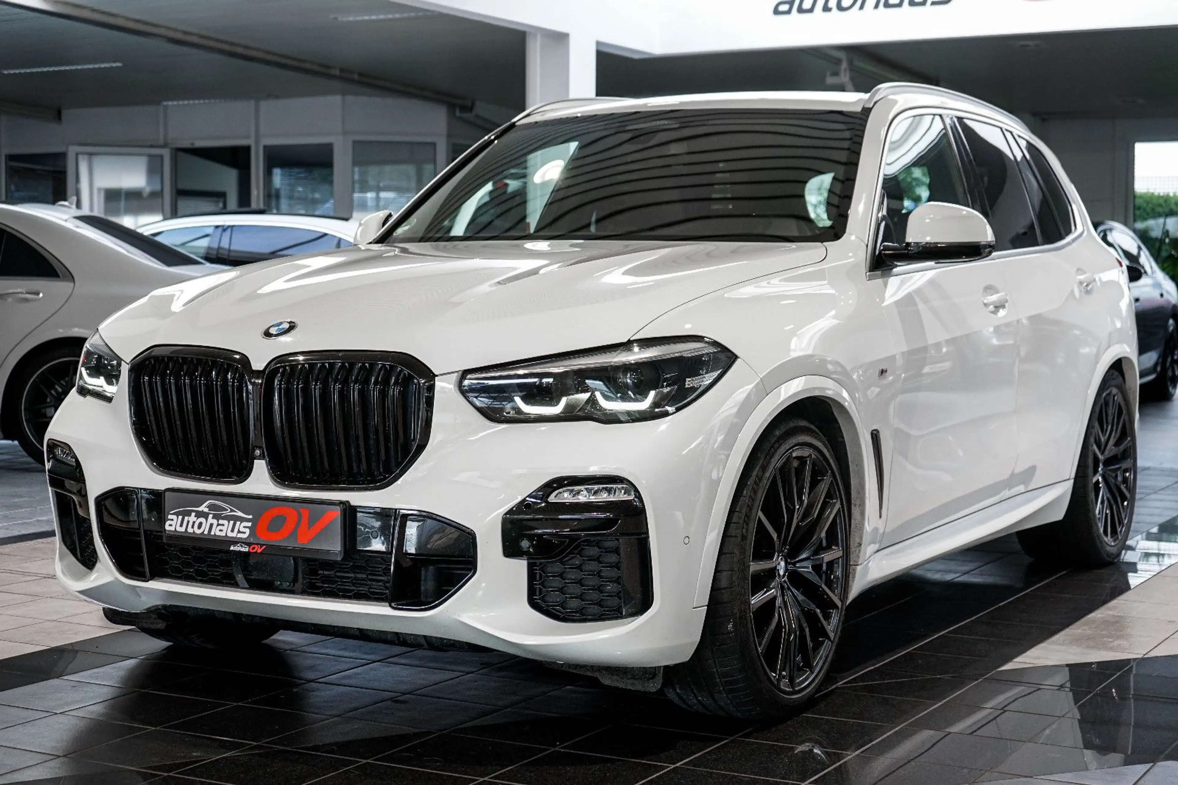 BMW X5 30xd M Sport*DvD*Head*360*Distro*7xSitze*22Zo — photo 6