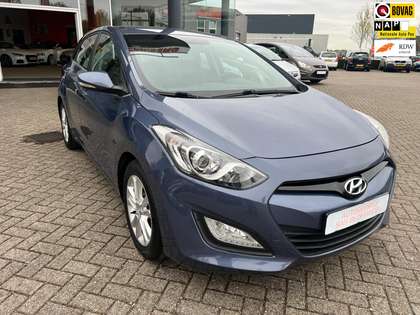 Hyundai i30 1.4, Clima, Cruise, Bluetooth, PDC, etc