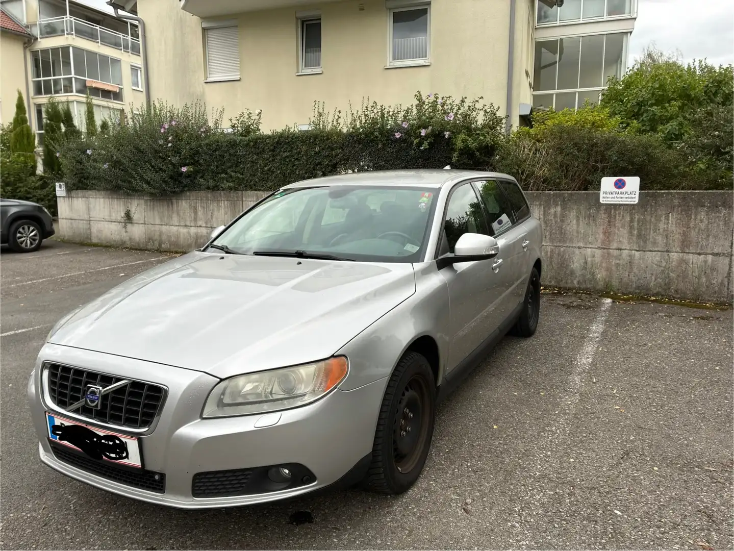 Volvo V70 V70 2,4D Aut. Grau - 1