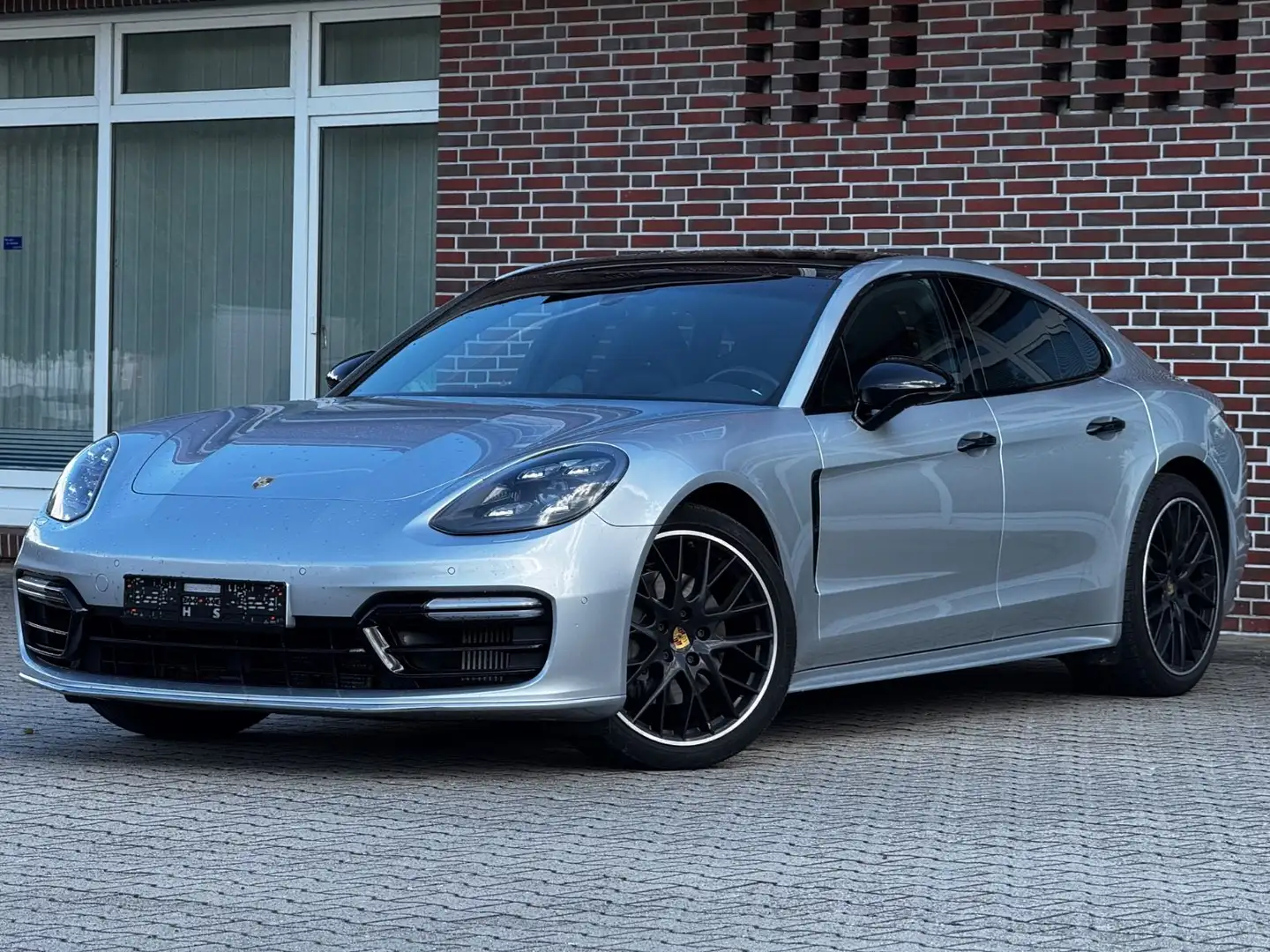Porsche Panamera 4 S d.*SPORT DESIGN PAKET*PANO.*MATRIX* Silber - 1