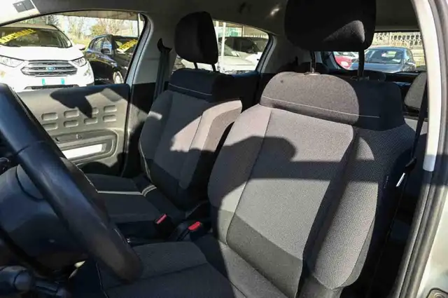 Citroen C3 view 12