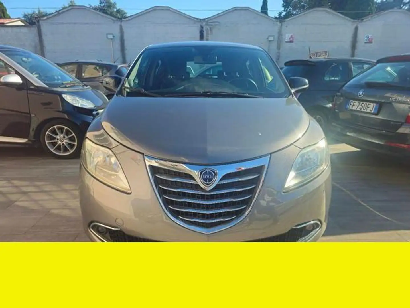Lancia Ypsilon - 2