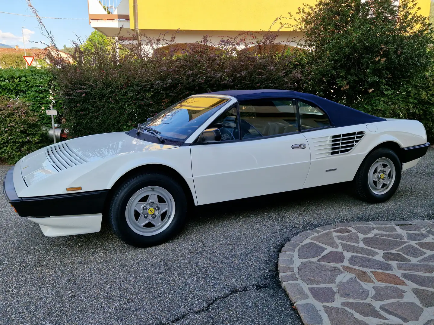 Ferrari Mondial Mondial Cabrio 3.0 Weiß - 1