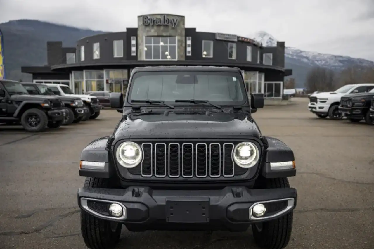 Jeep Wrangler снимка Jeep Wrangler