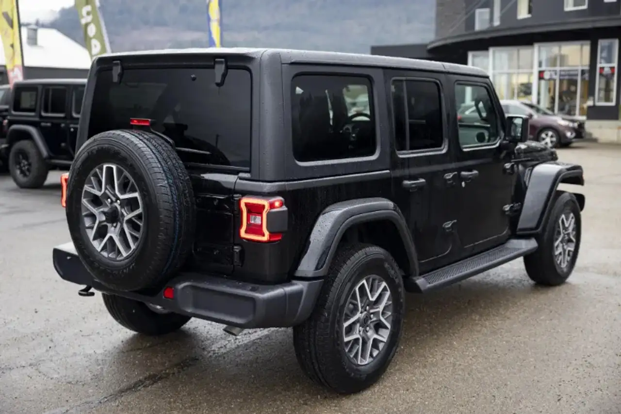 Jeep Wrangler снимка Jeep Wrangler
