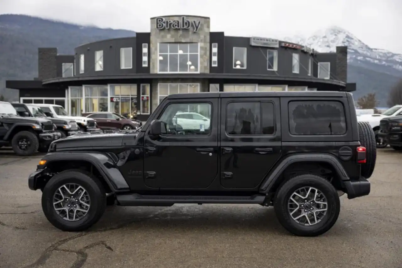 Jeep Wrangler снимка Jeep Wrangler