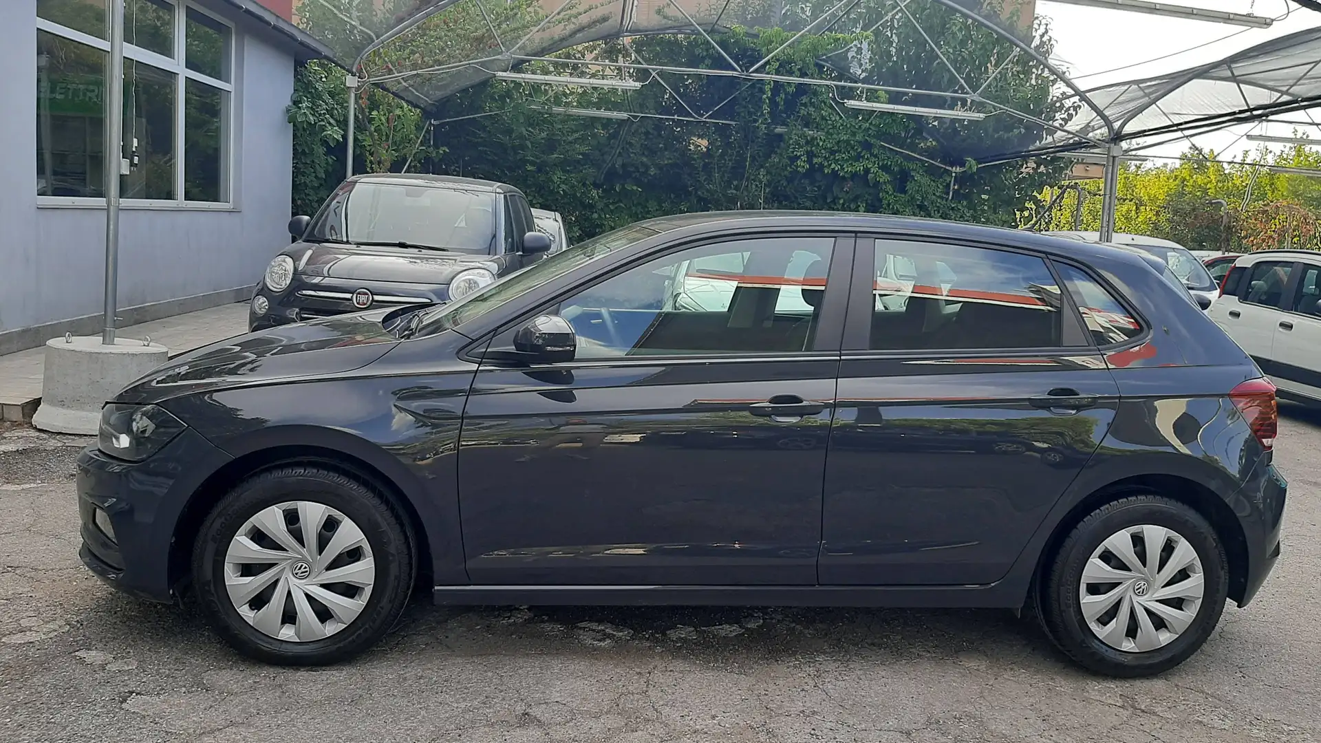 Volkswagen Polo 5p 1.0 evo Trendline Grijs - 2
