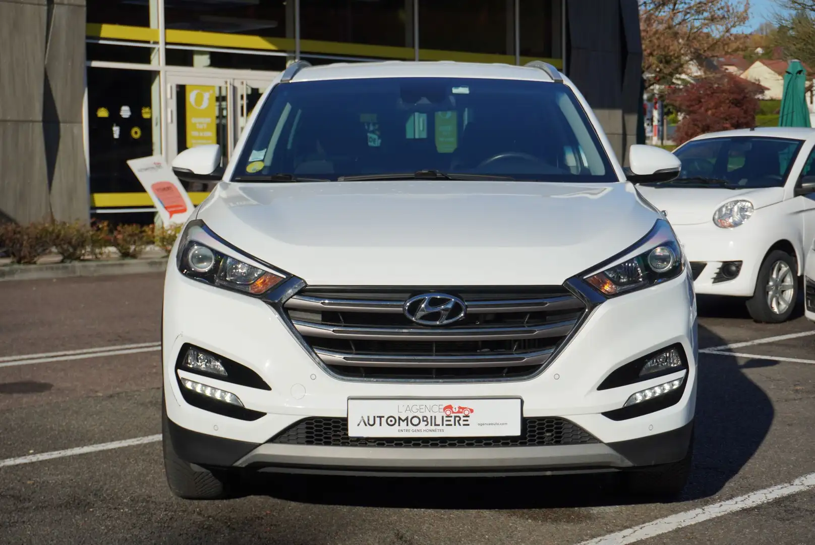 Hyundai TUCSON 1.7 CRDi 140 ch DCT7 Créative 1ère MAIN 2WD Blanc - 2