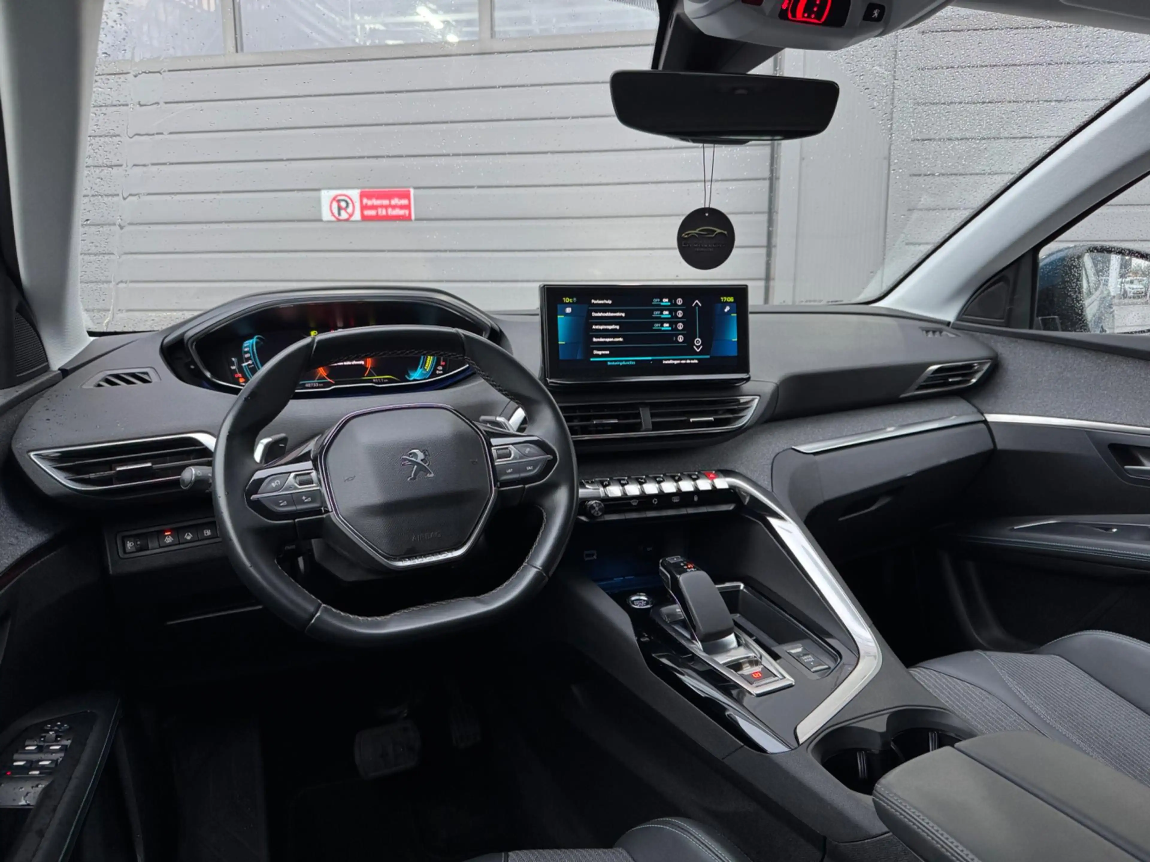 Peugeot 3008 1.6 HYbrid 225 360°Camera Nav — photo 3