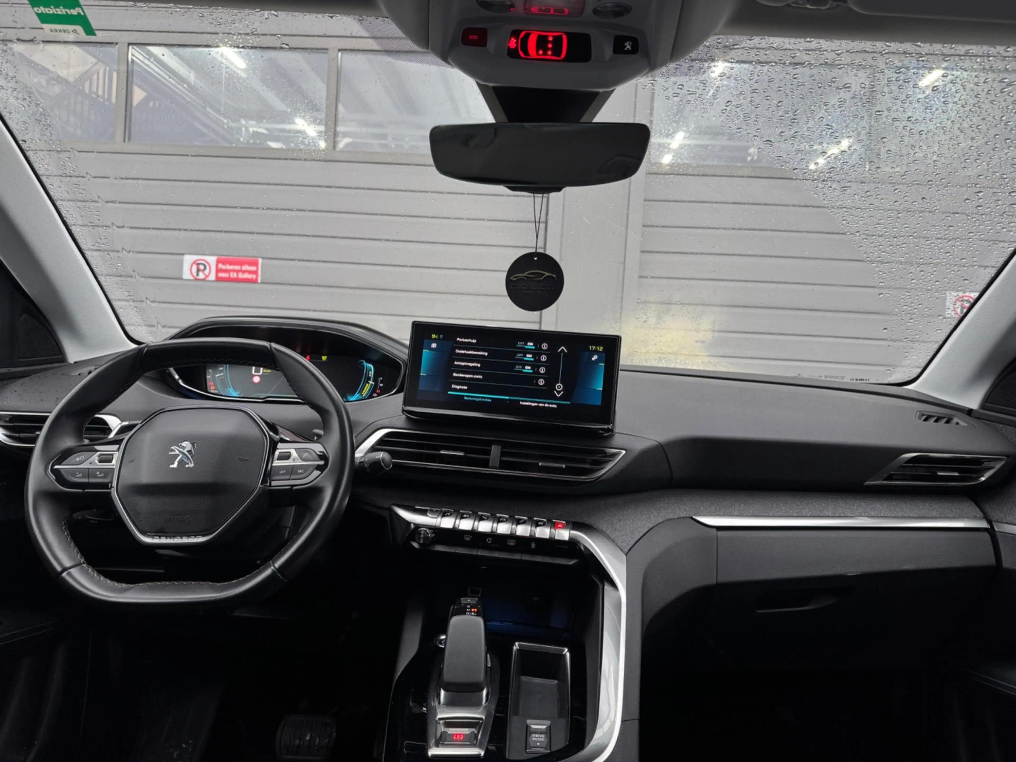 Peugeot 3008 1.6 HYbrid 225 360°Camera Nav — photo 38