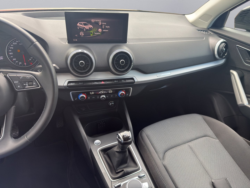 Audi Q2 30 TFSI intense — photo 15