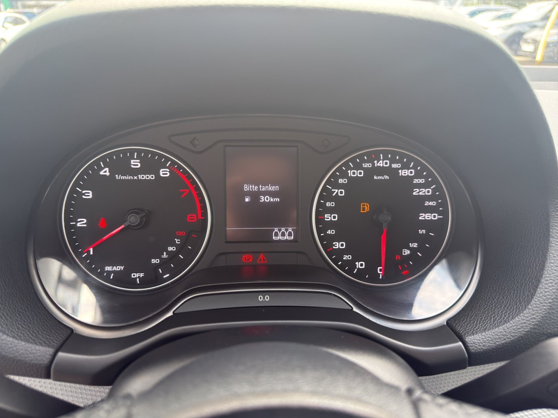 Audi Q2 30 TFSI intense — photo 14