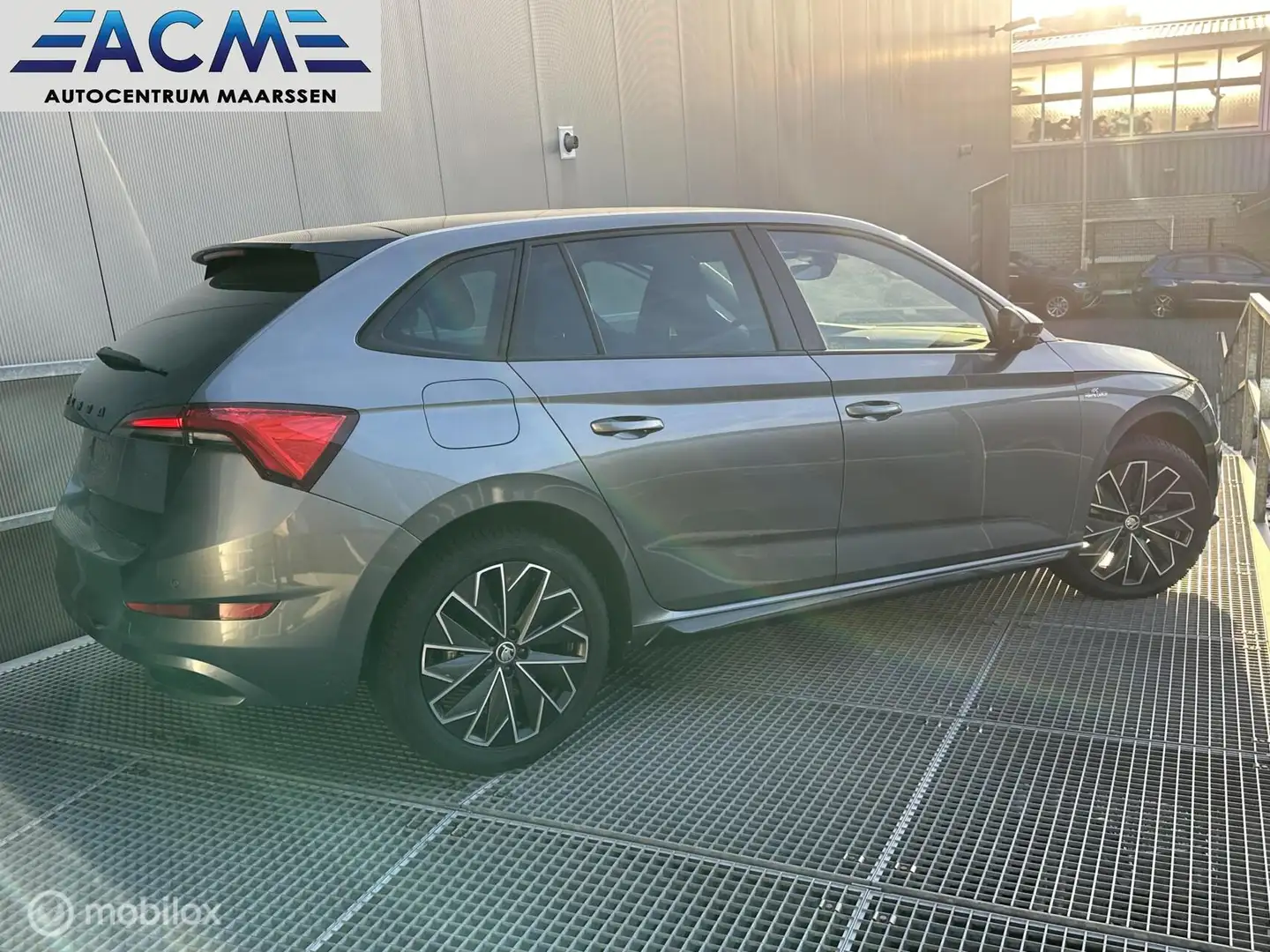 Skoda Scala 1.5 TSI ACT Monte Carlo Grijs - 2