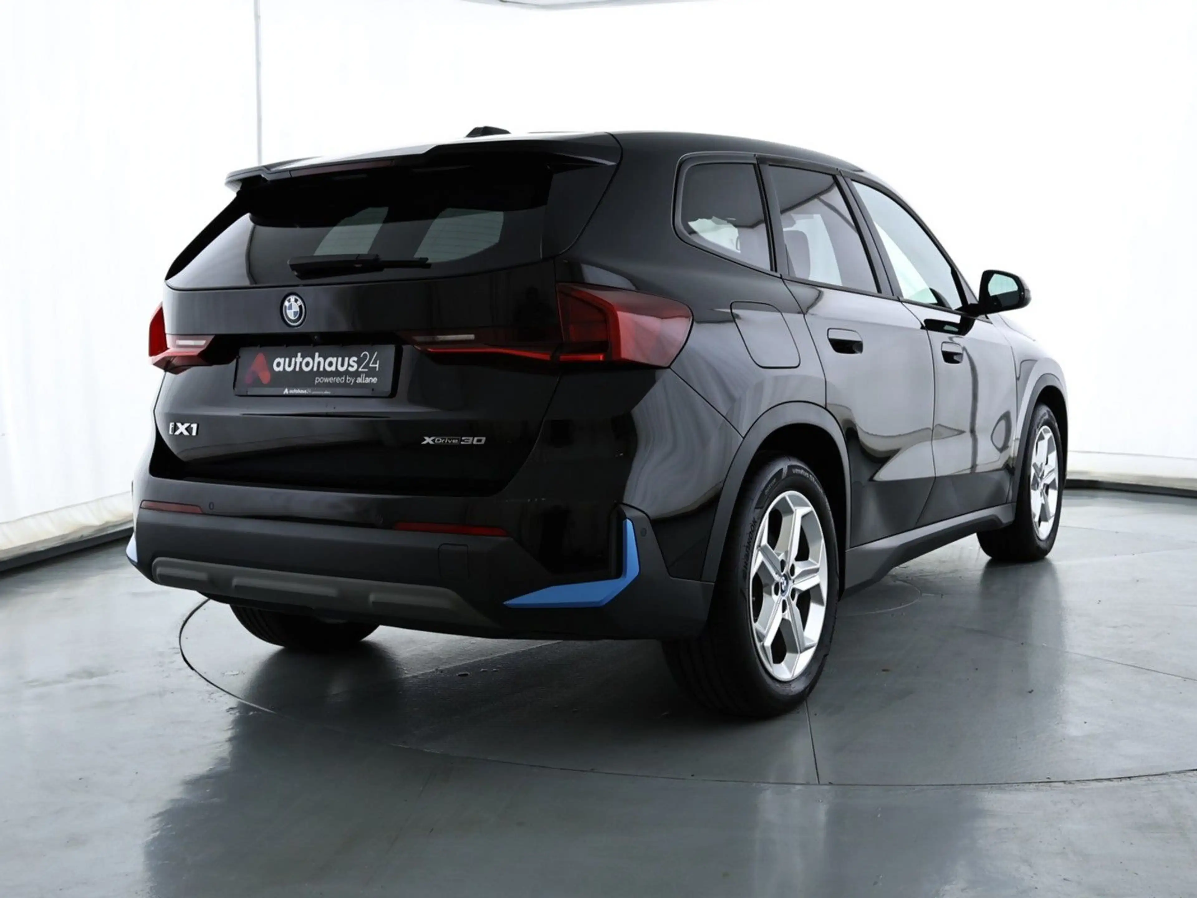 BMW iX1 64,8 kWh xDrive30 LED|Navi|PDC|SHZ|AHK — photo 5