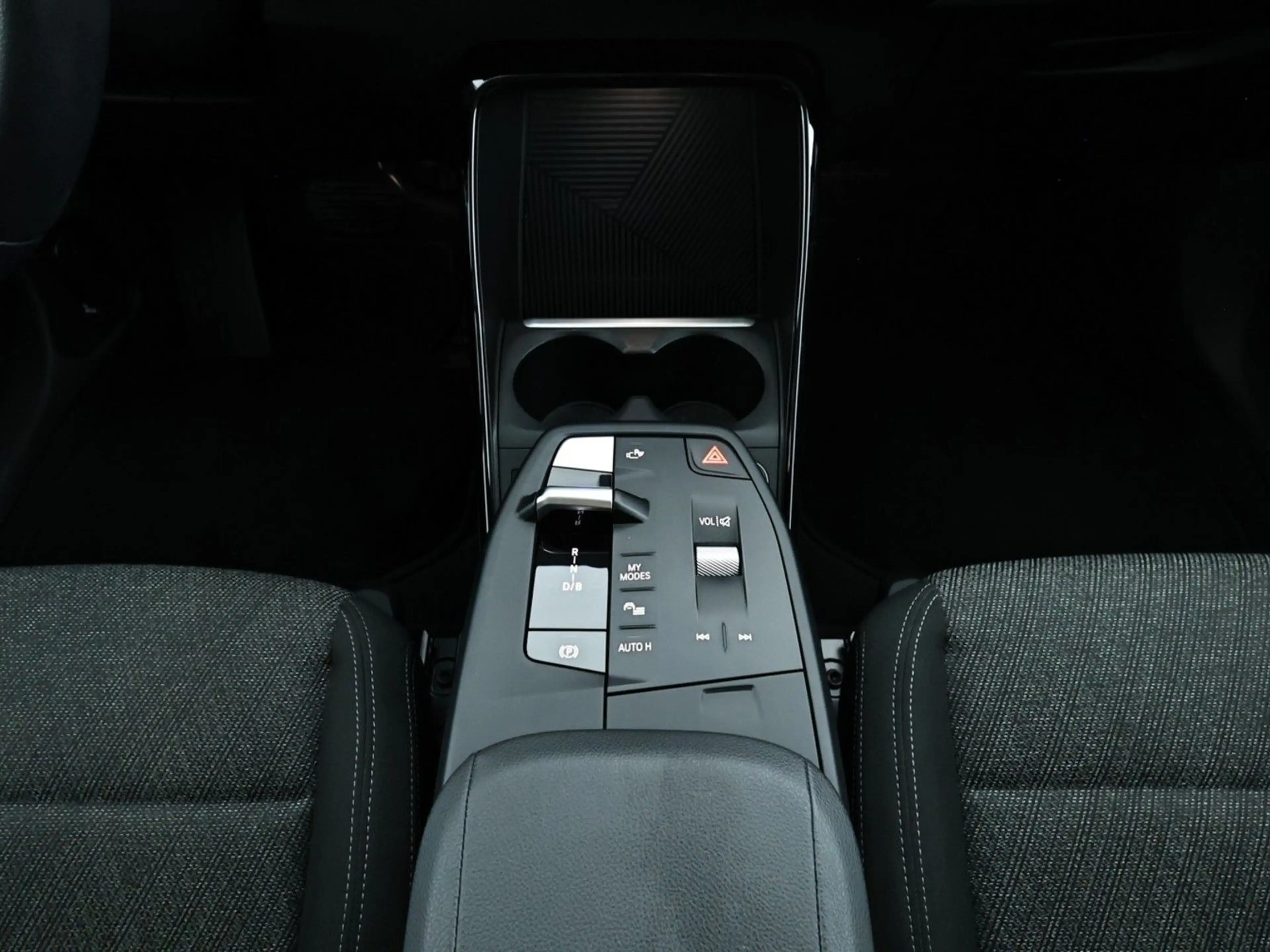 BMW iX1 64,8 kWh xDrive30 LED|Navi|PDC|SHZ|AHK — photo 13