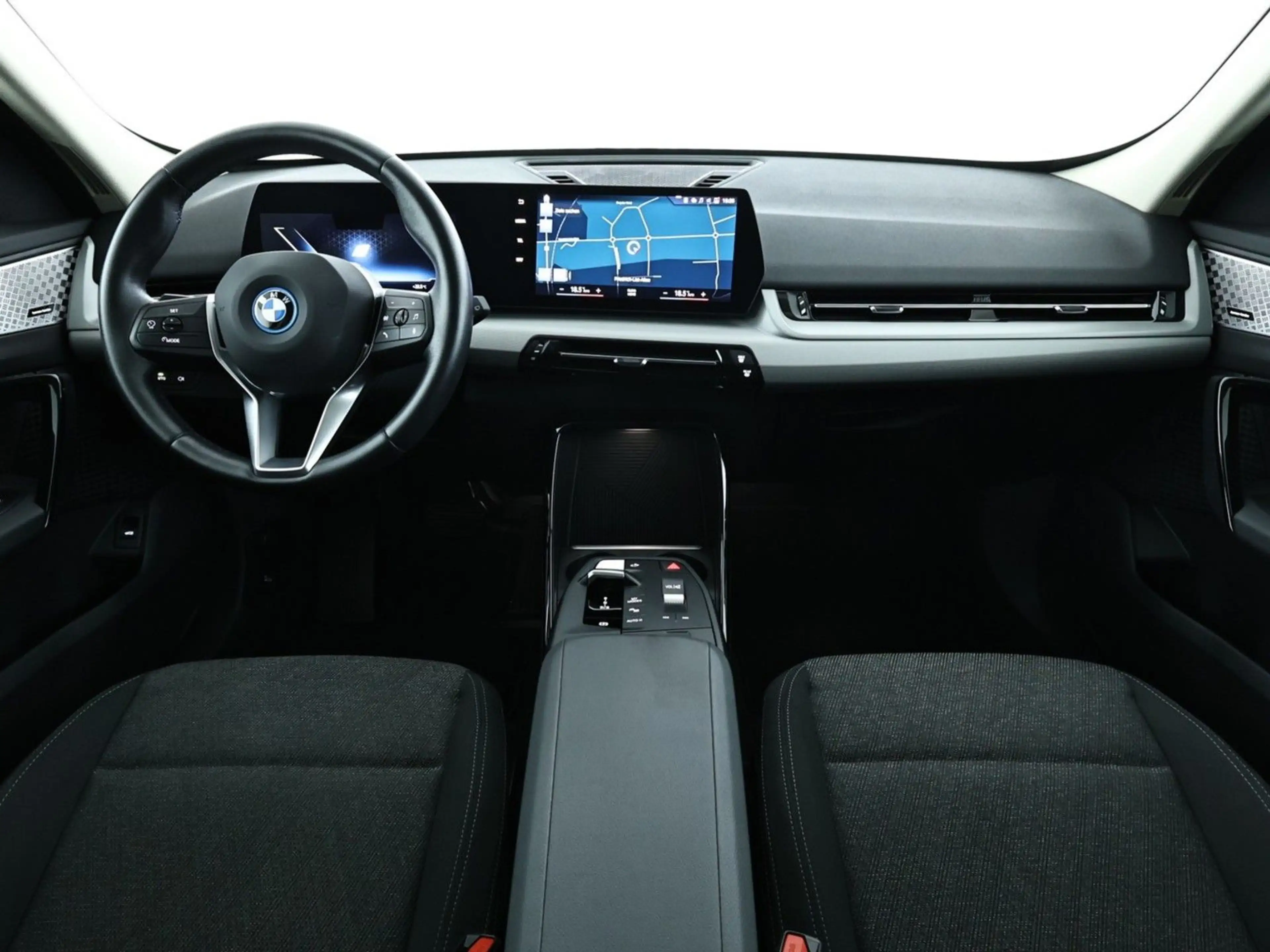 BMW iX1 64,8 kWh xDrive30 LED|Navi|PDC|SHZ|AHK — photo 9