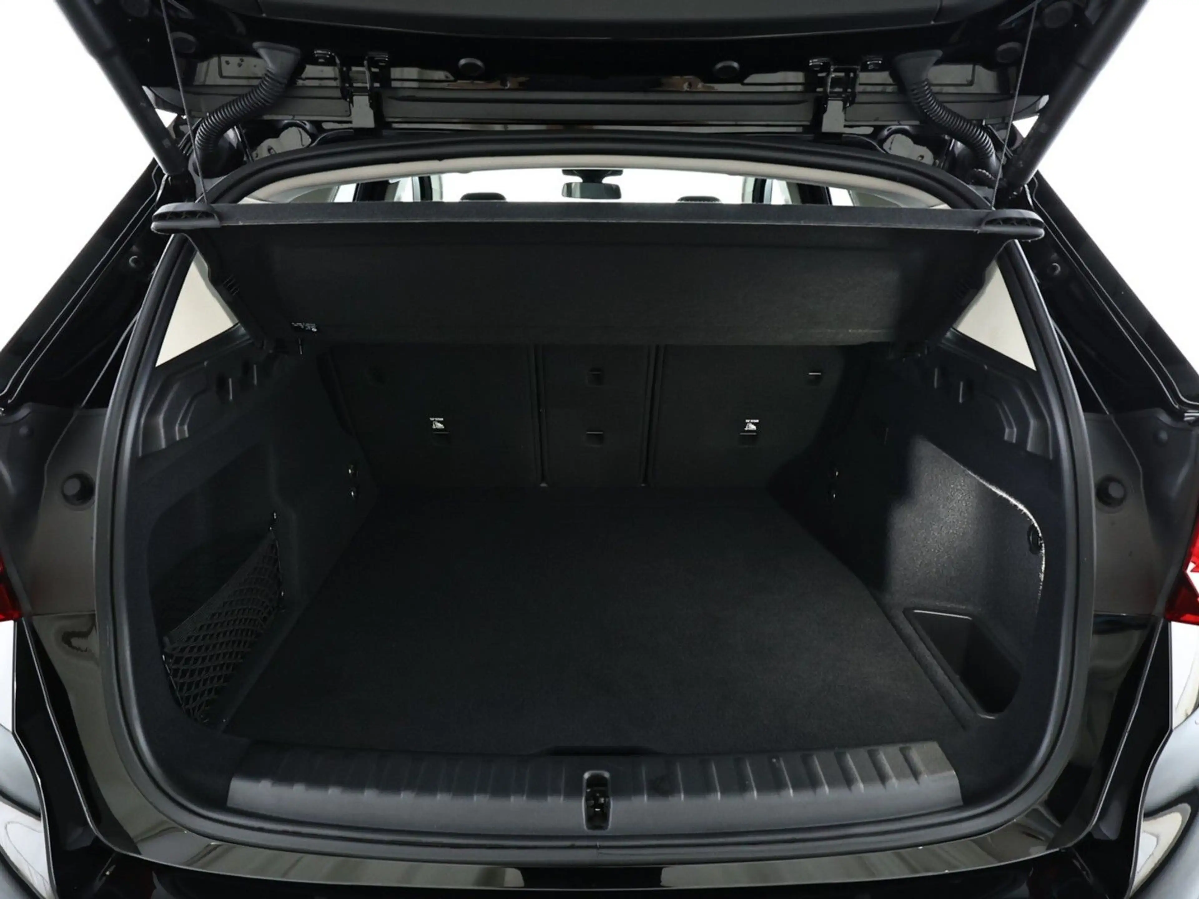 BMW iX1 64,8 kWh xDrive30 LED|Navi|PDC|SHZ|AHK — photo 6