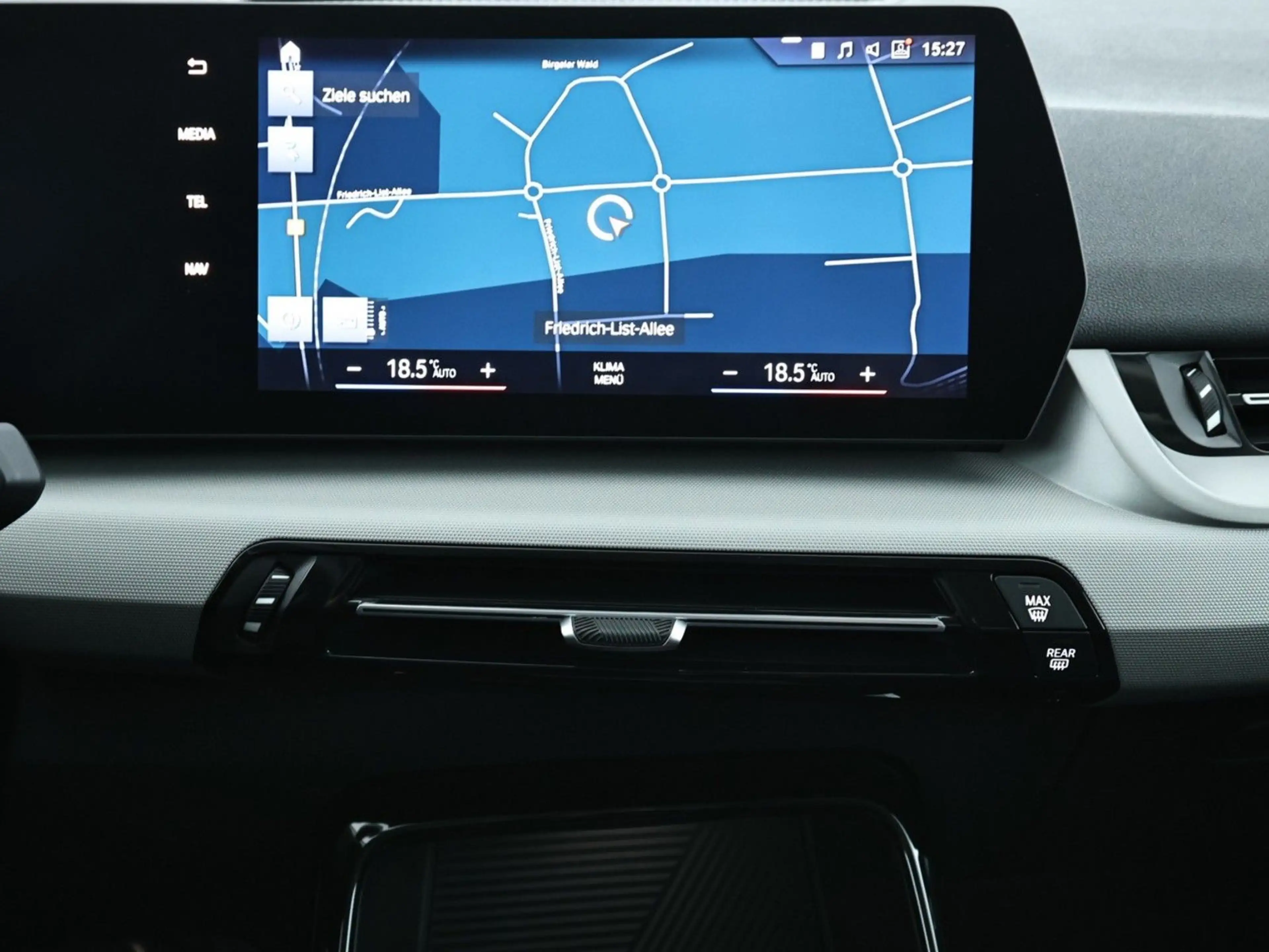 BMW iX1 64,8 kWh xDrive30 LED|Navi|PDC|SHZ|AHK — photo 12