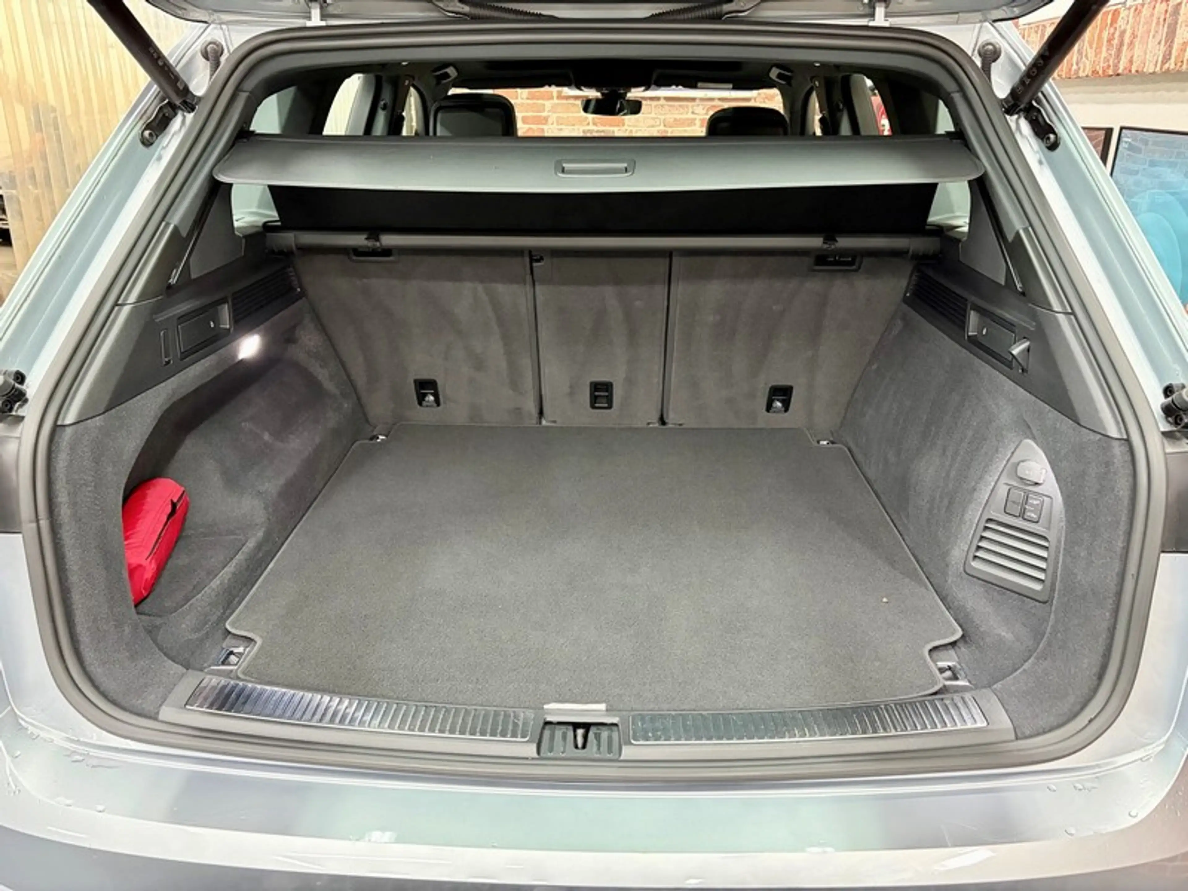Volkswagen Touareg Touareg 3.0 TDi V6 231cv Auto 4x4 R-LINE — photo 7