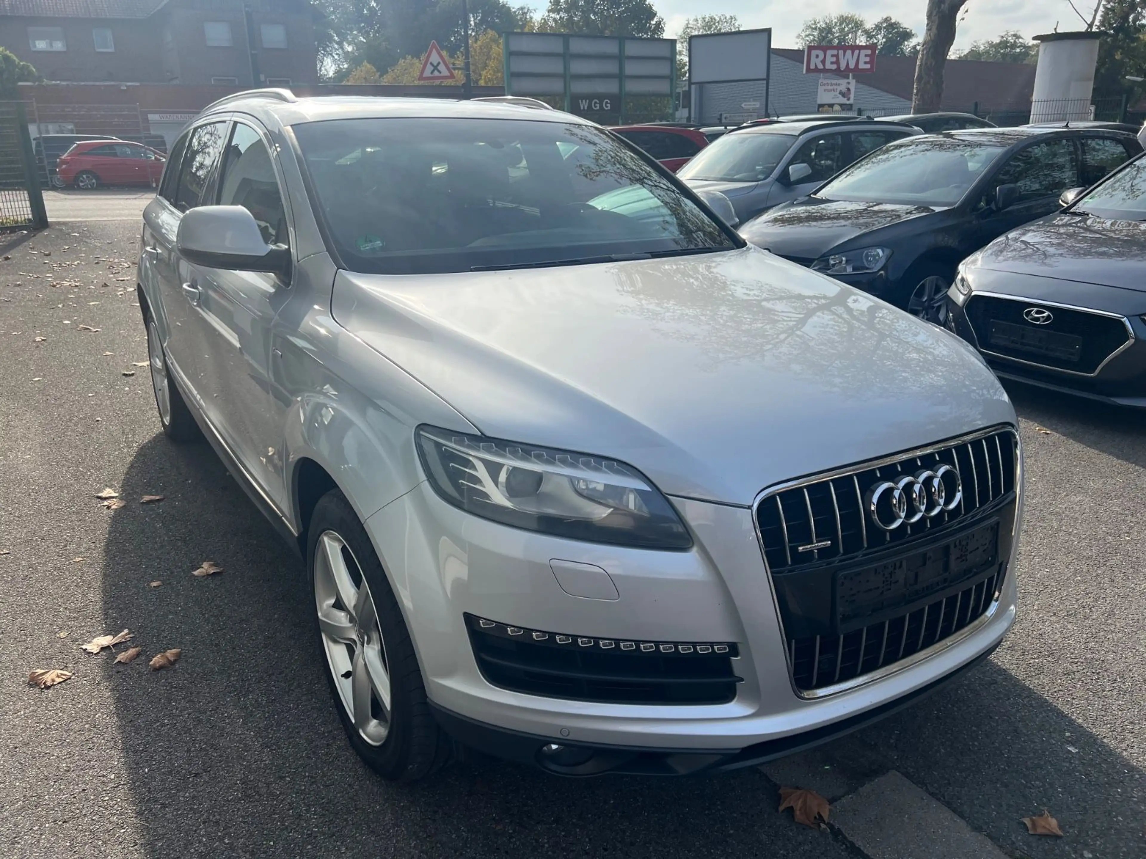 Audi Q7 3.0 TDI S line quattro tipt."7-Sitzer"Pano"