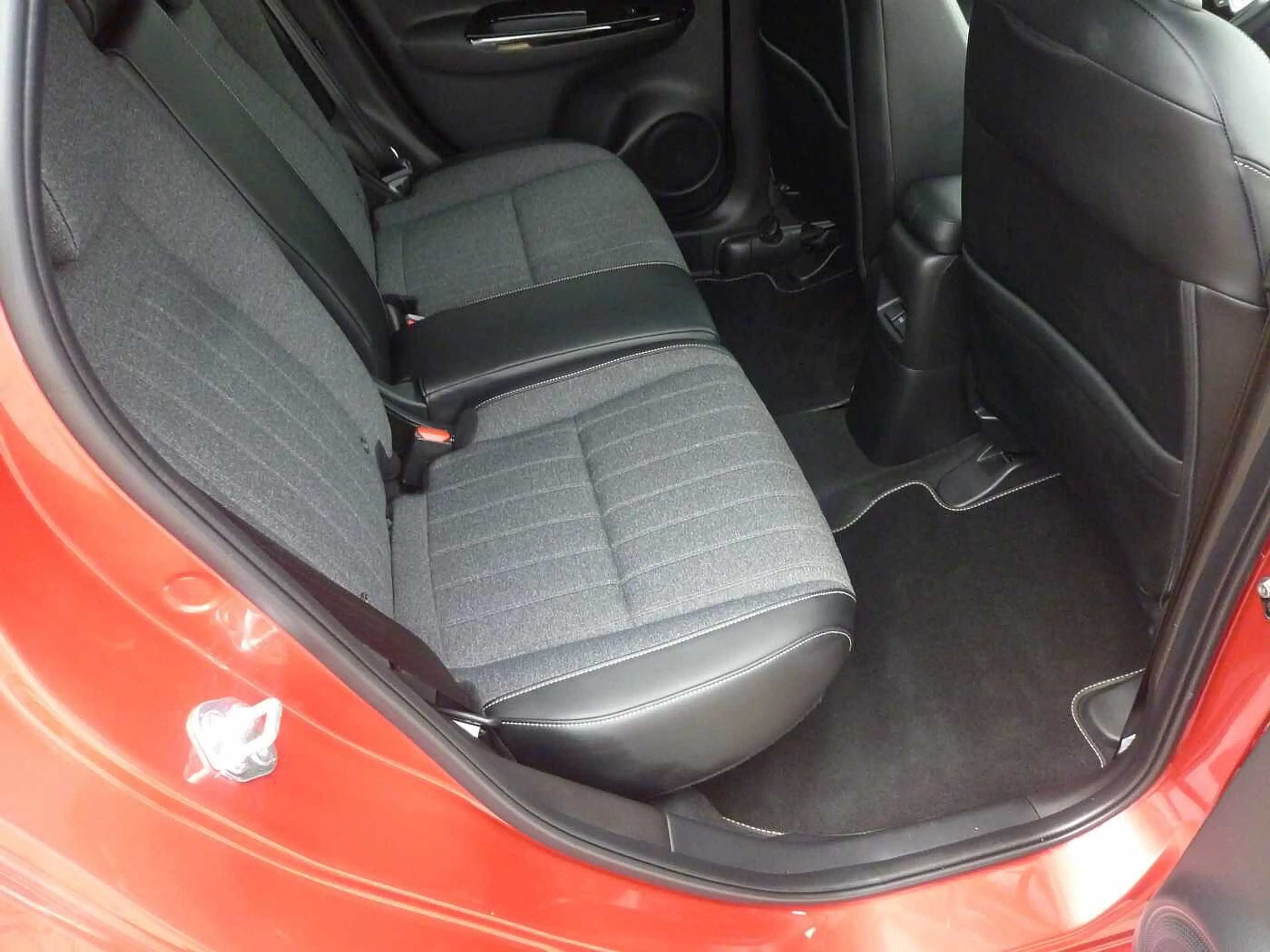 Honda Jazz Hybrid e:HEV 1.5 i-MMD Executive — photo 5