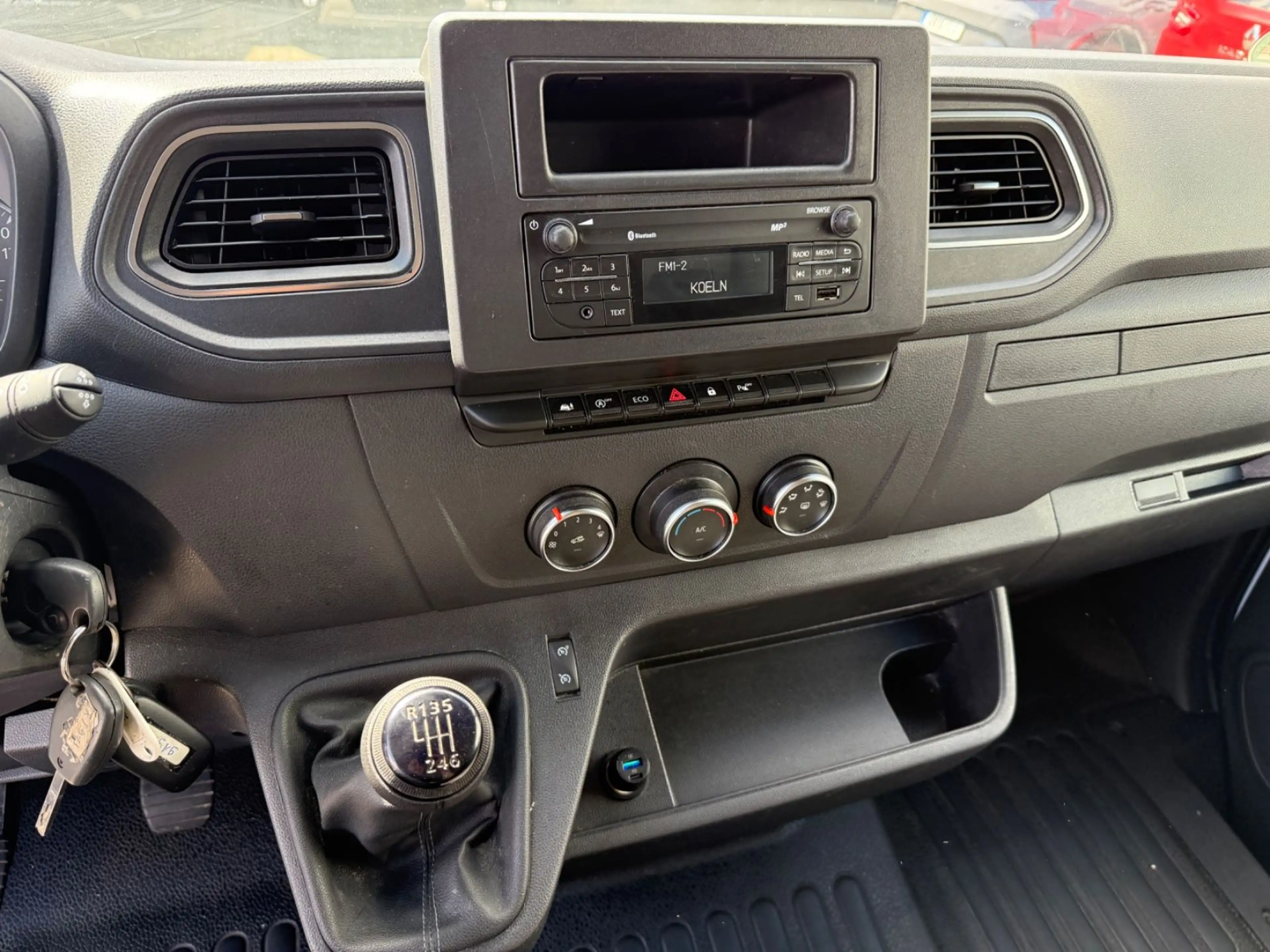 Renault Master III Kasten L3H2 3SITZER/KLIMA/PDC — photo 15