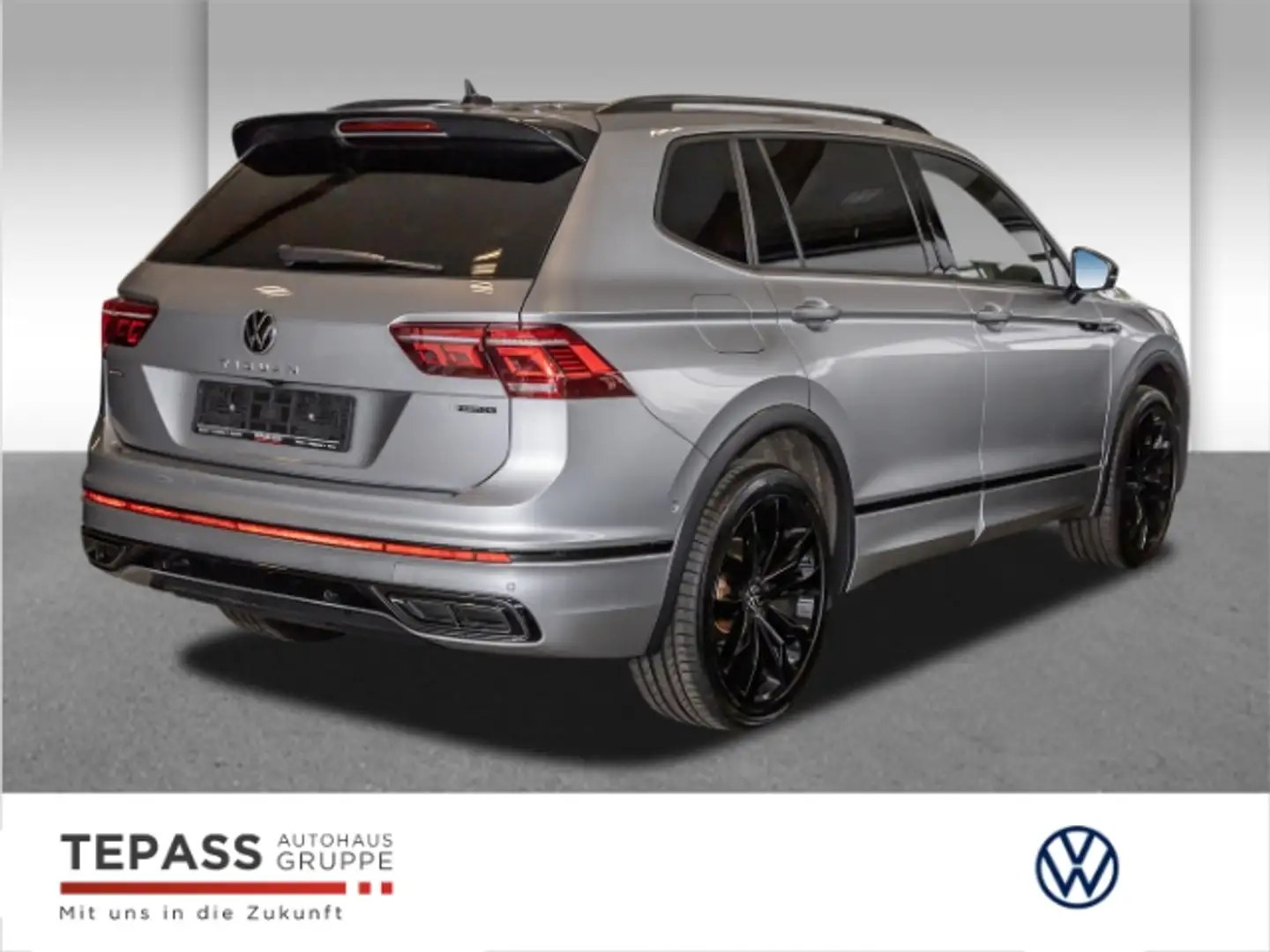 Volkswagen Tiguan Allspace 2.0 TDI R-Line LED PANO NAVI DCC Plateado - 2