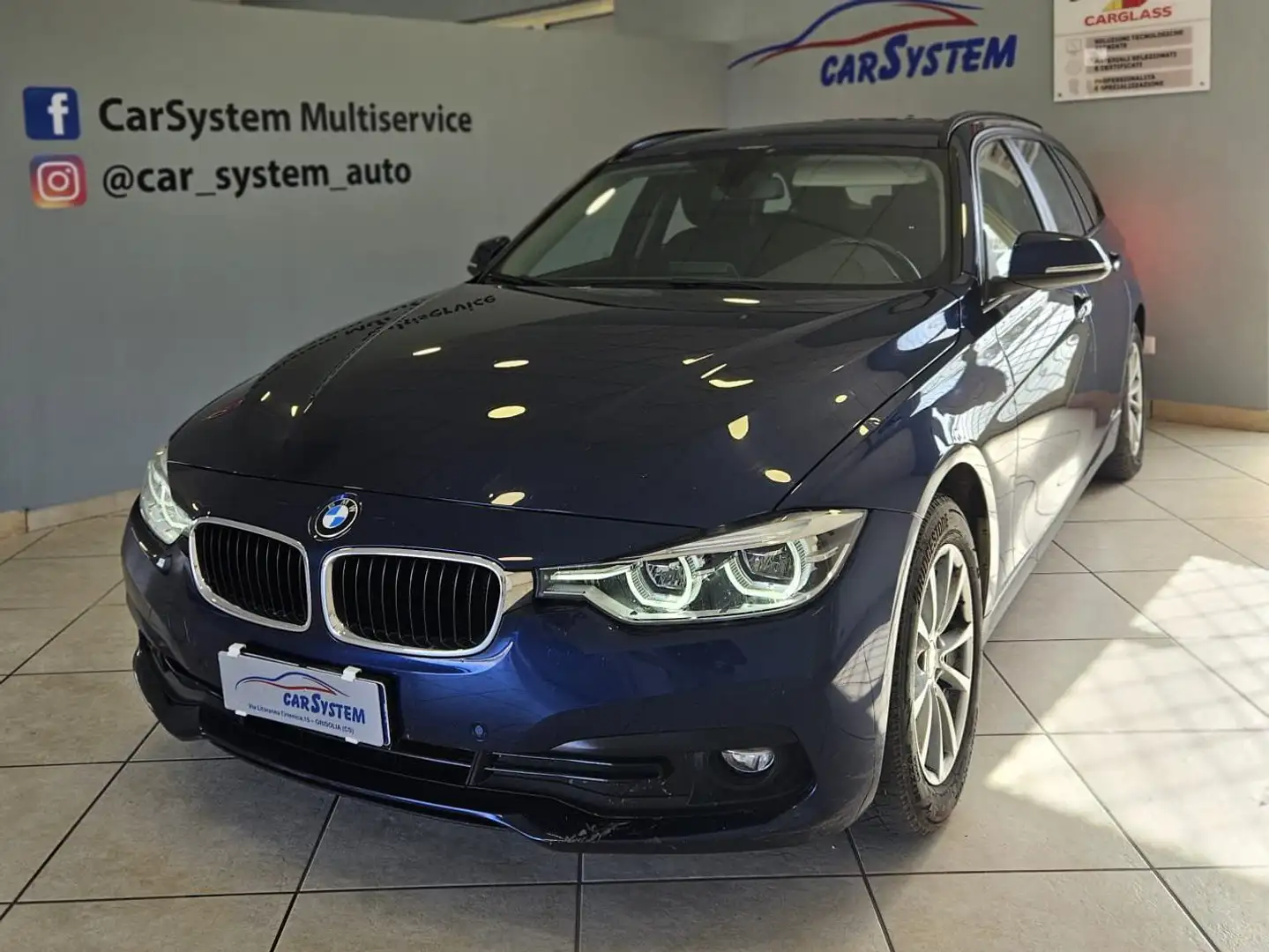 BMW 320 320d Touring Business Advantage Bleu - 1