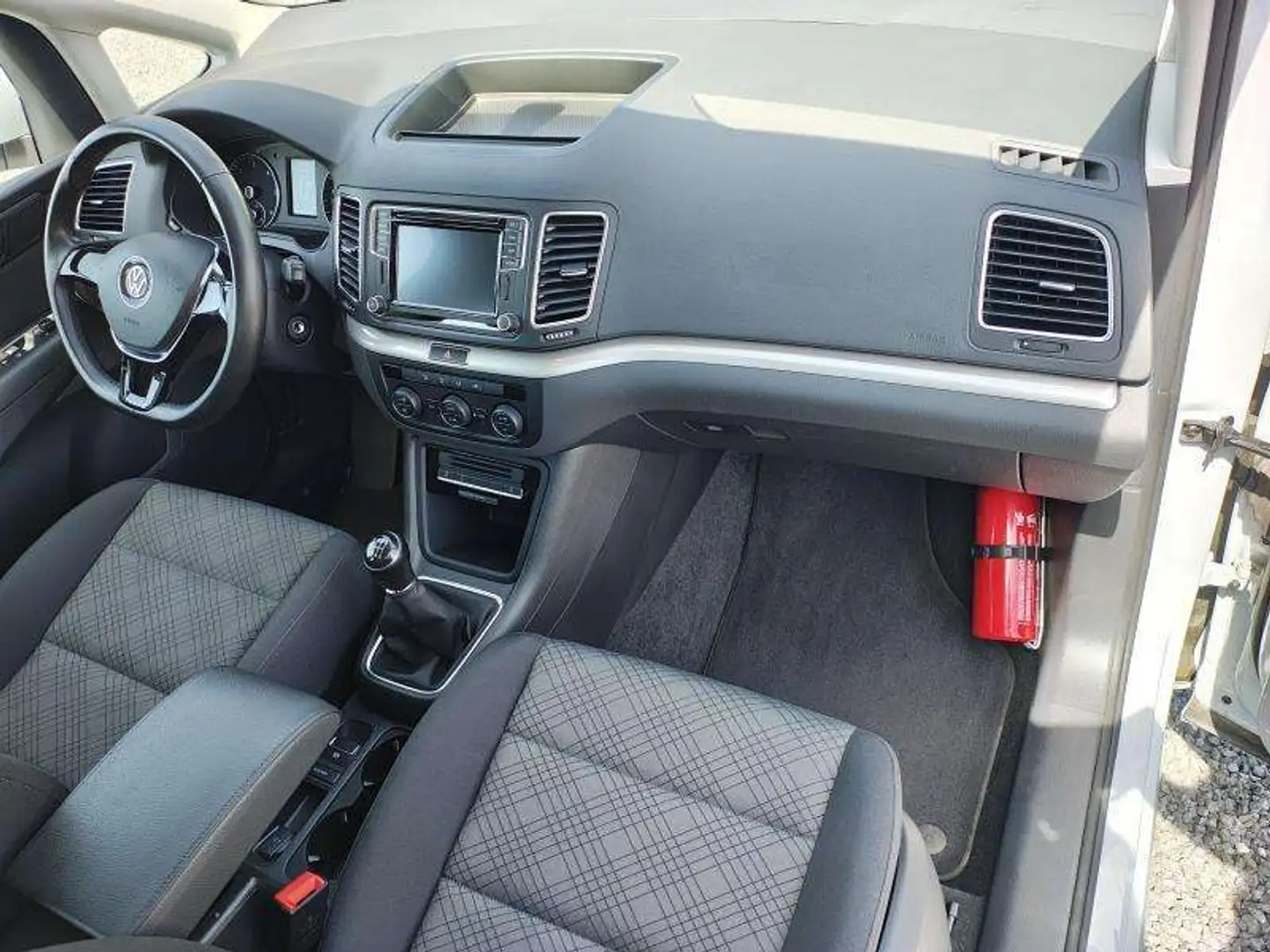 Volkswagen Sharan 2.0 TDi / 7 places / Trendline White - 2