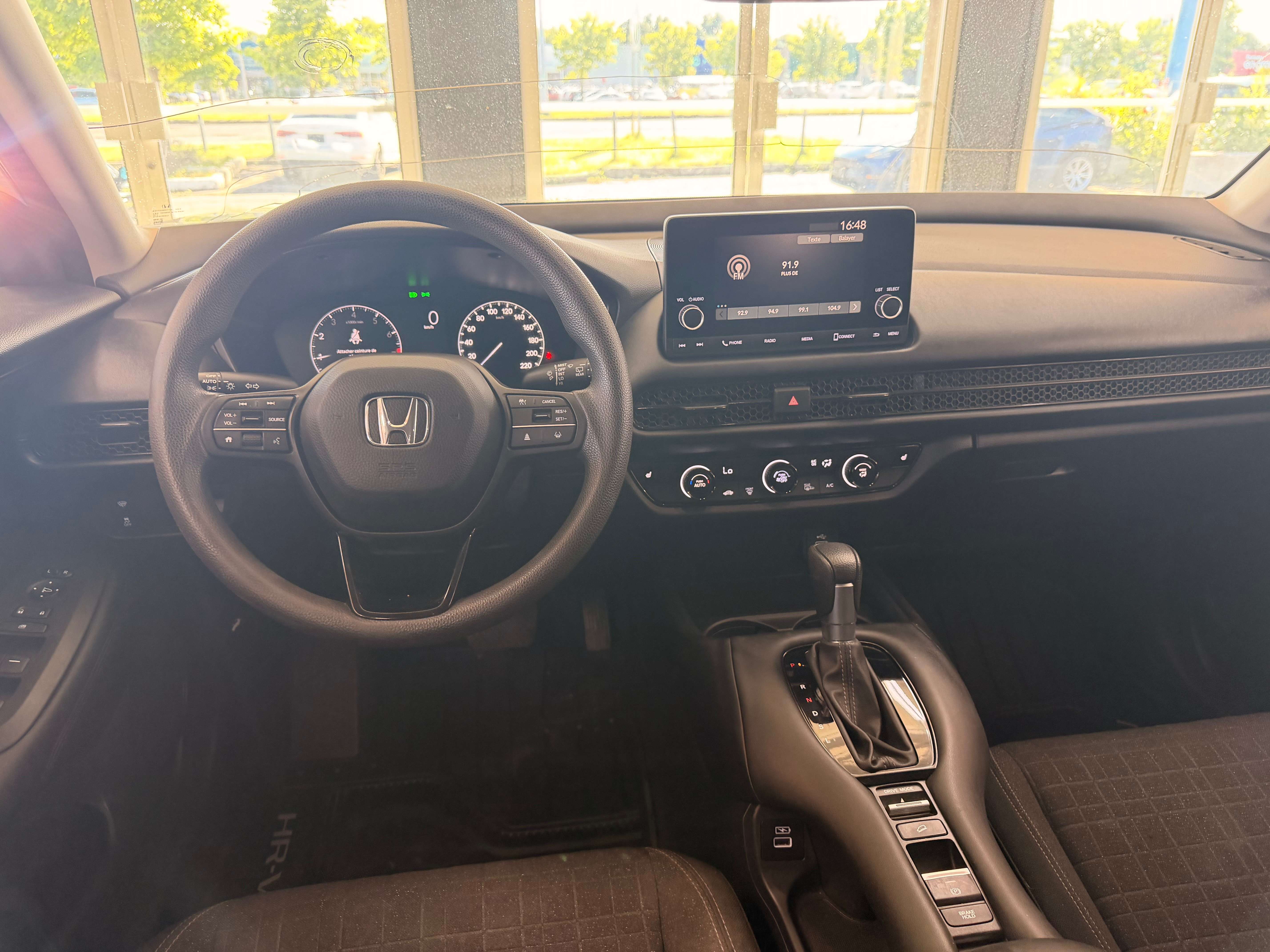 2023 Honda HR-V LX - Image 15