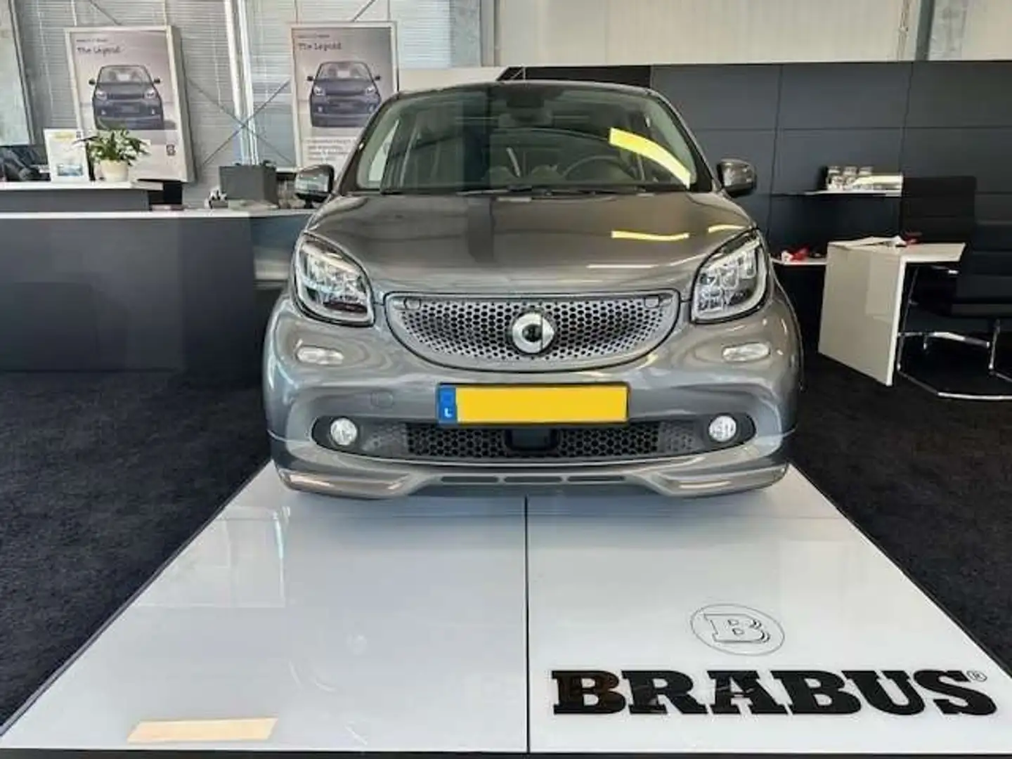 smart forFour 66kw BRABUS Style twinamic Gris - 2