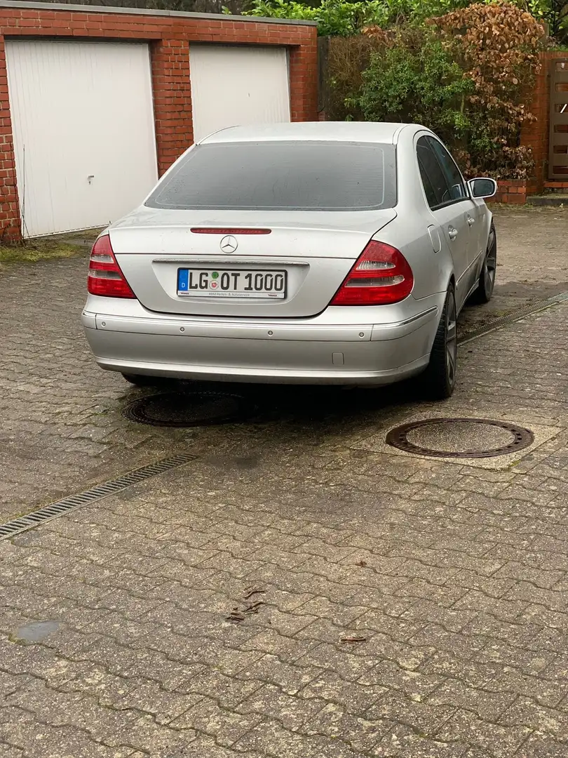 Mercedes-Benz E 270 CDI Avantgarde Silber - 2