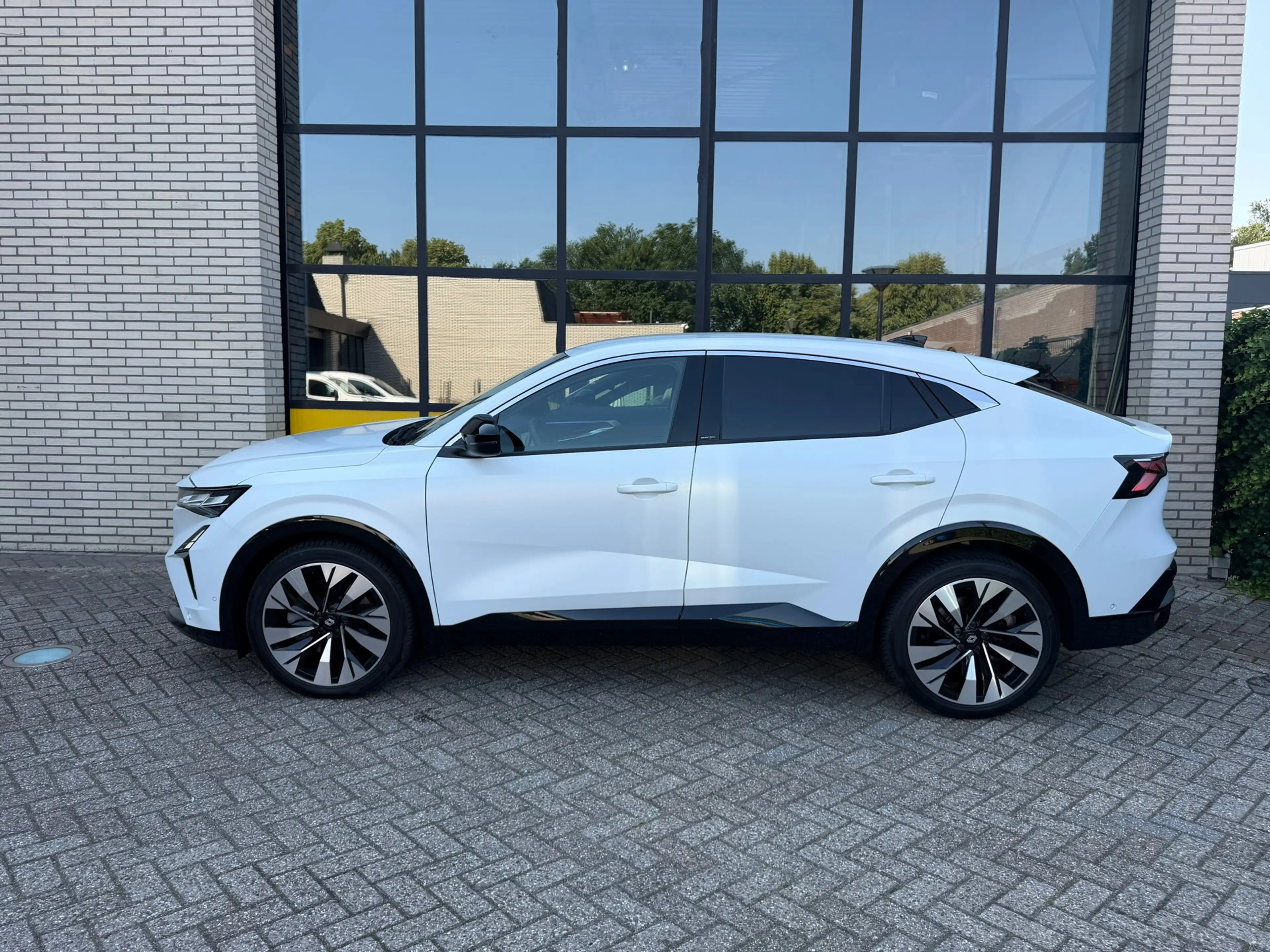 Renault Rafale Full hybrid 200PK techno, 4 wielbesturing en 4 sei — photo 2