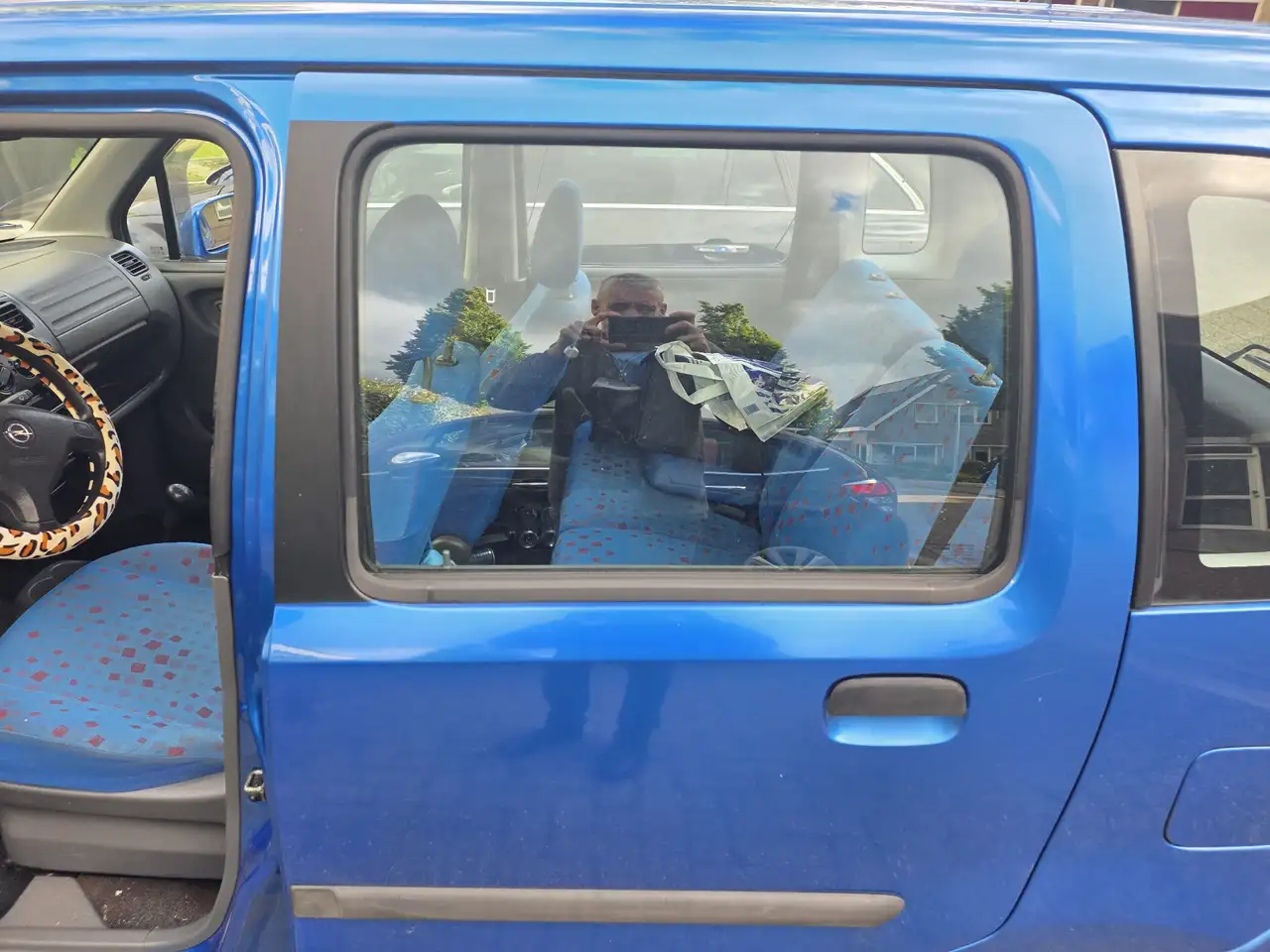 Opel Agila 1.2-16V Elegance, foto 6