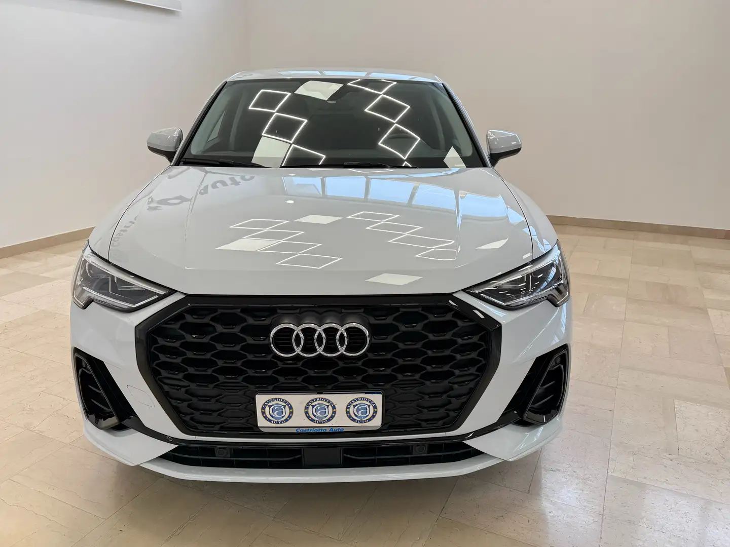 Audi Q3 Sportback 35 2.0 150cv tdi S-line s-tronic Bianco - 2