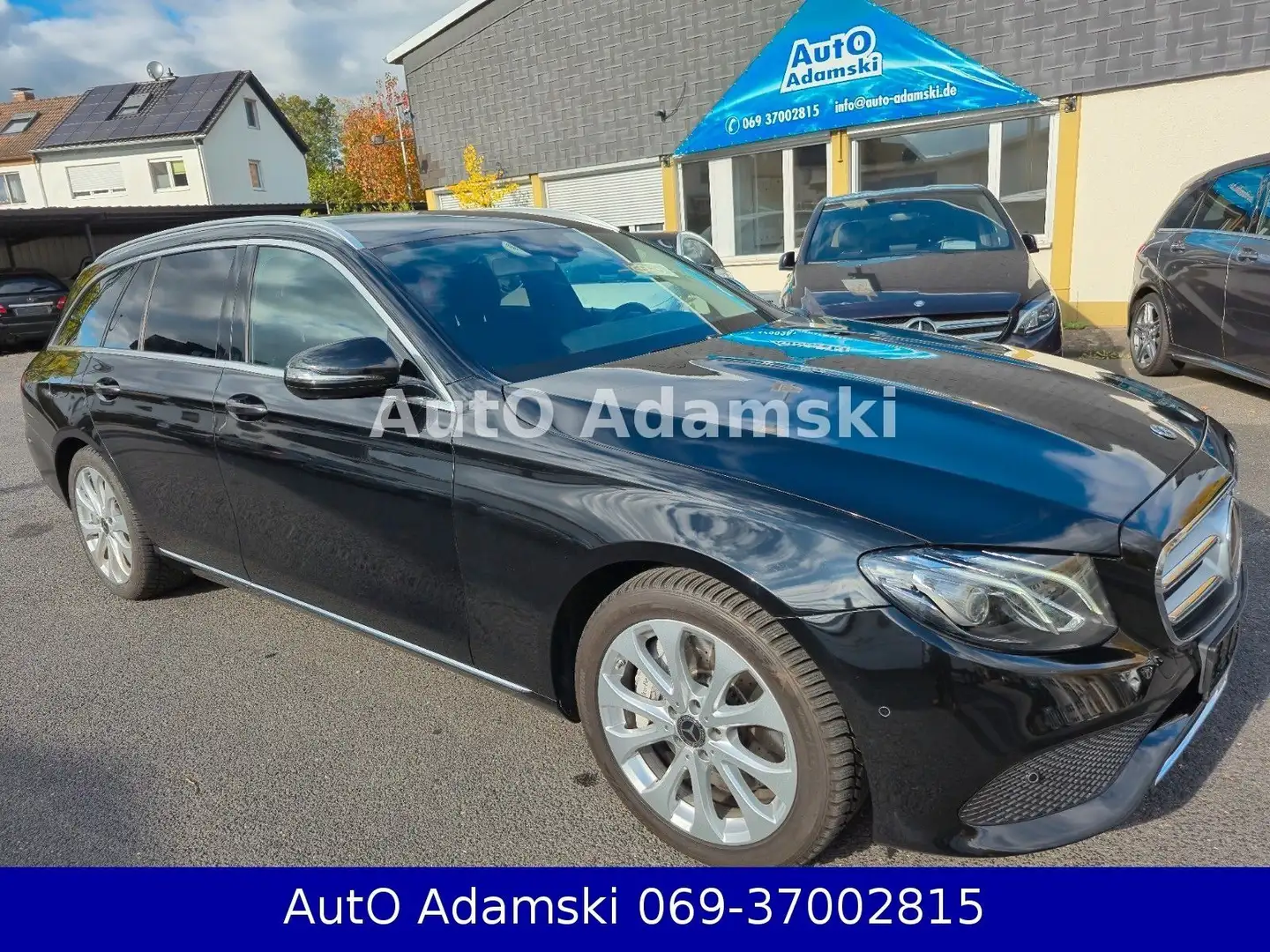Mercedes-Benz E 350 d T 4-MATIC STANDHEIZUNG LED 98TKM AHK 2.HD Schwarz - 1