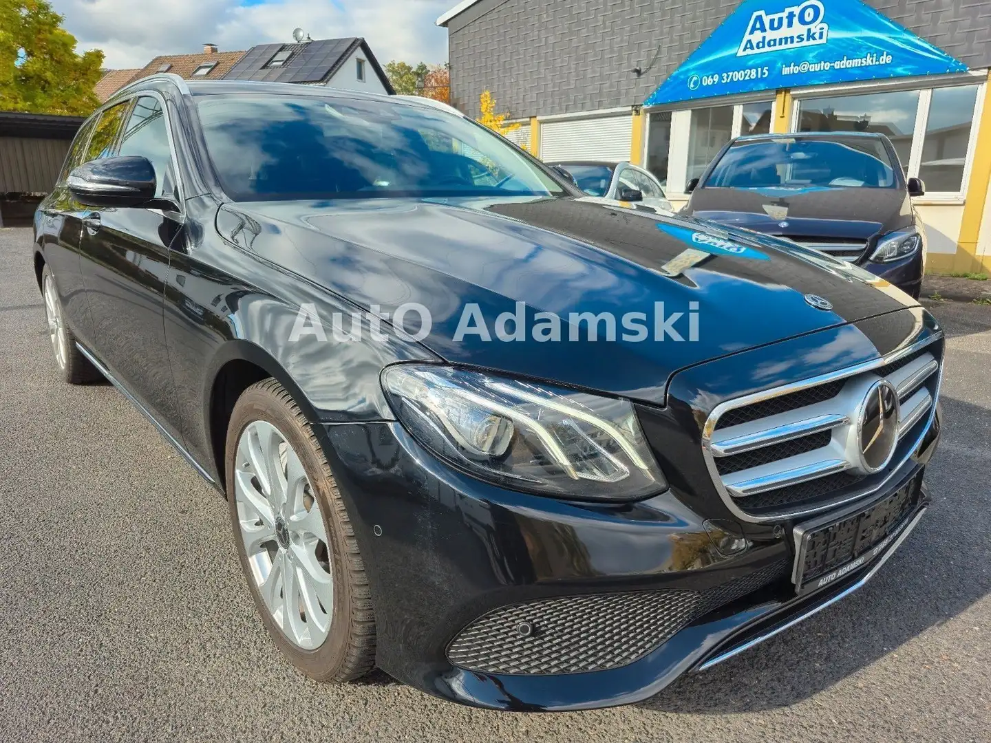 Mercedes-Benz E 350 d T 4-MATIC STANDHEIZUNG LED 98TKM AHK 2.HD Schwarz - 2