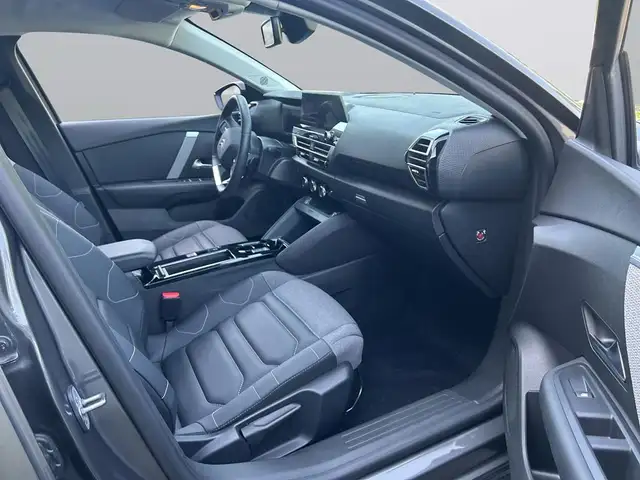 Citroen C4 view 13