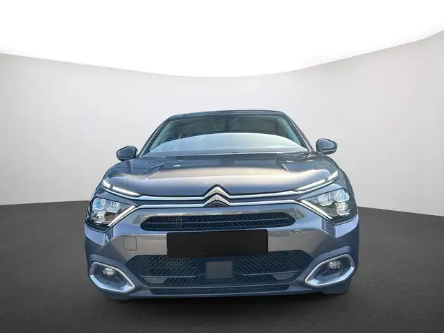 Citroen C4 view 3