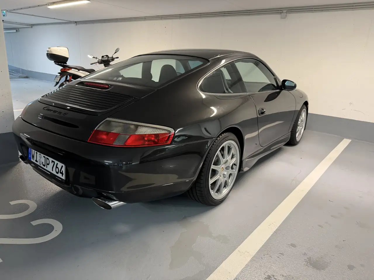 Porsche 996 911 Carrera 4 coupe - Frische Motorrevision, foto 2
