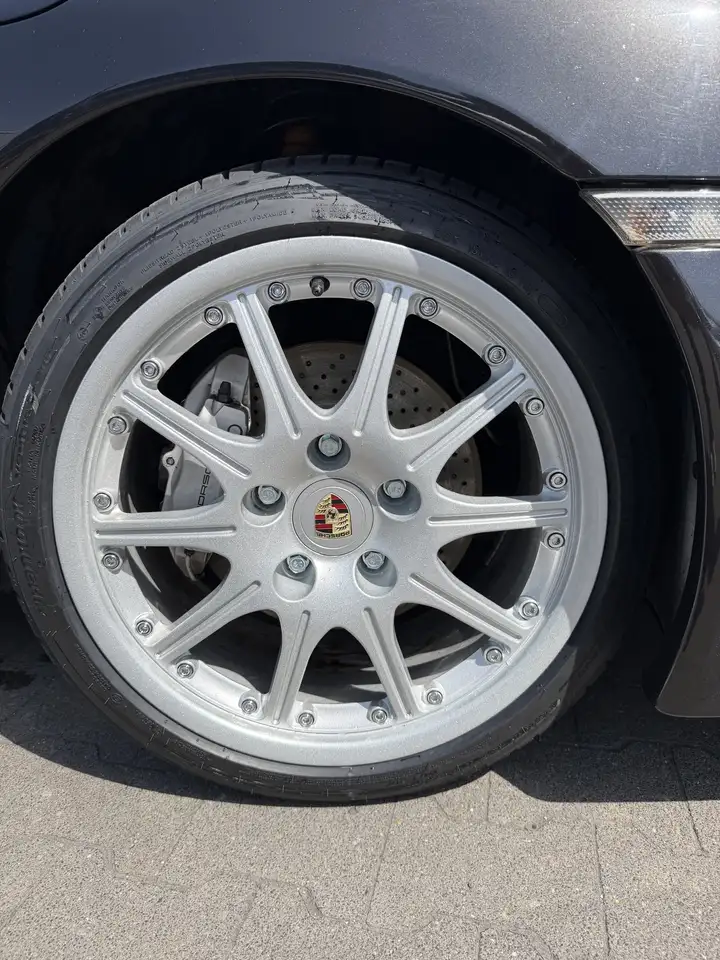 Porsche 996 911 Carrera 4 coupe - Frische Motorrevision, foto 5
