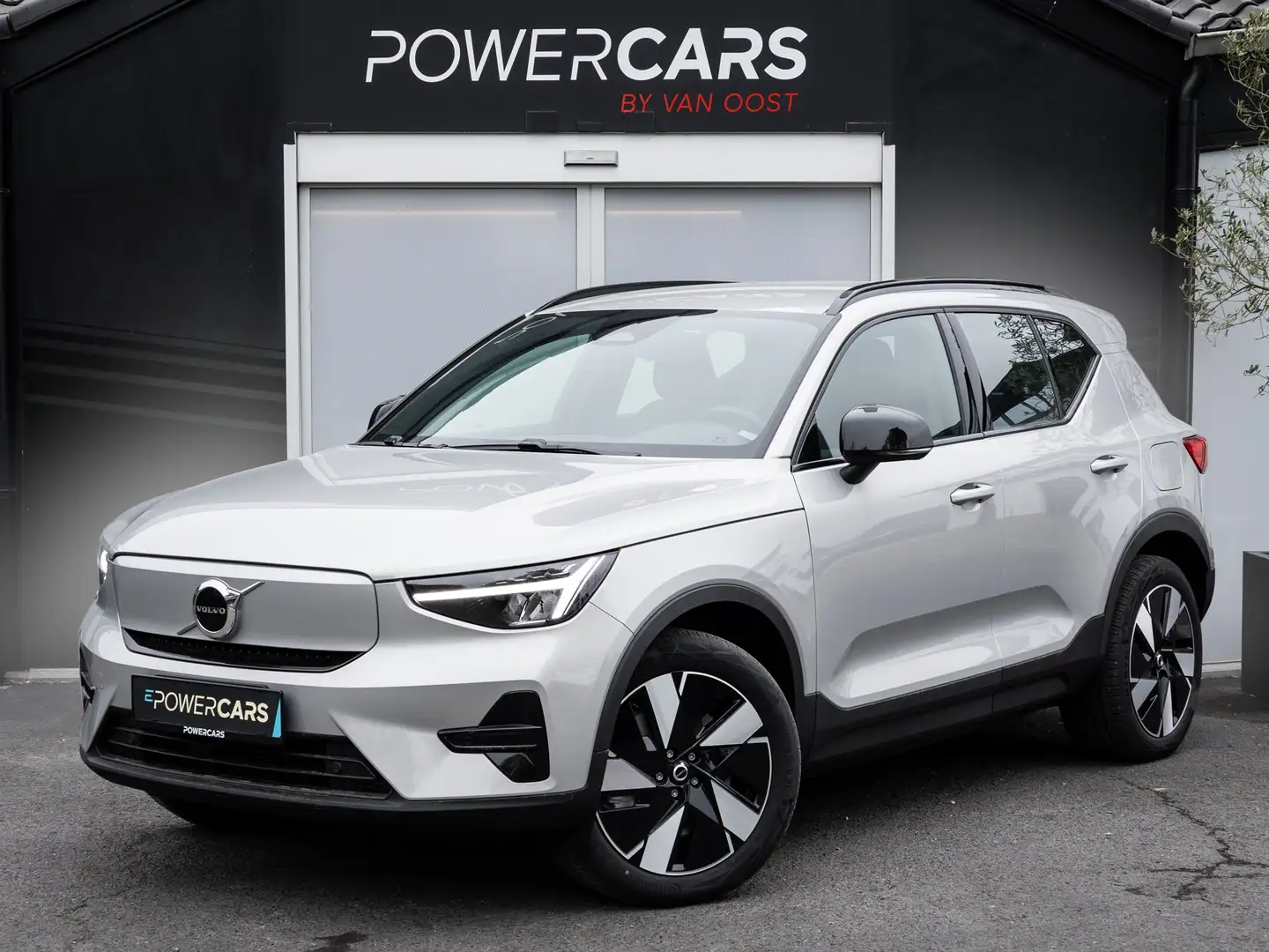 Volvo XC40 E-XC40 69 kWh | NEW -25% | CAMERA | DAB Argent - 1